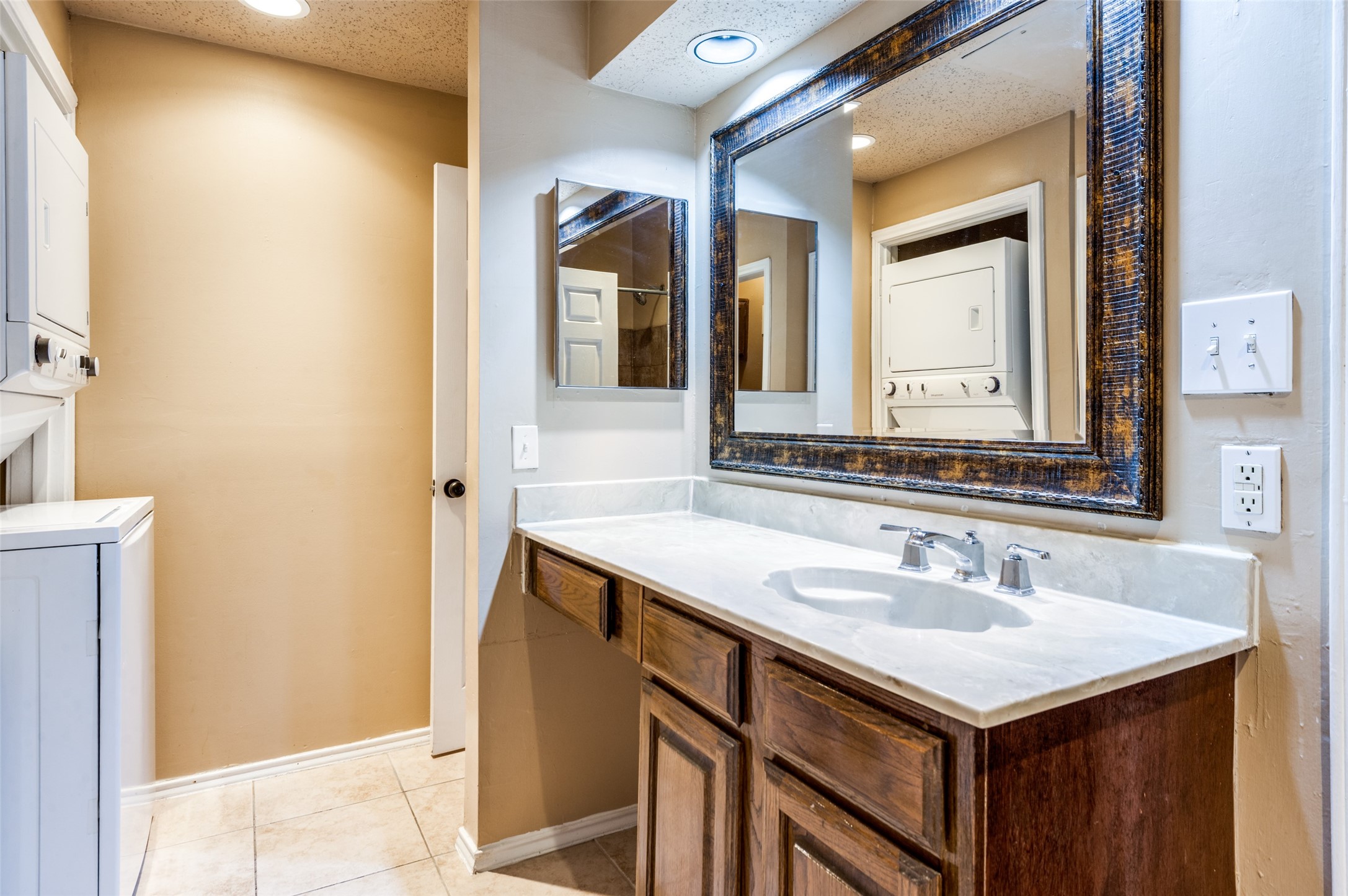 5619 Preston Oaks Road 805