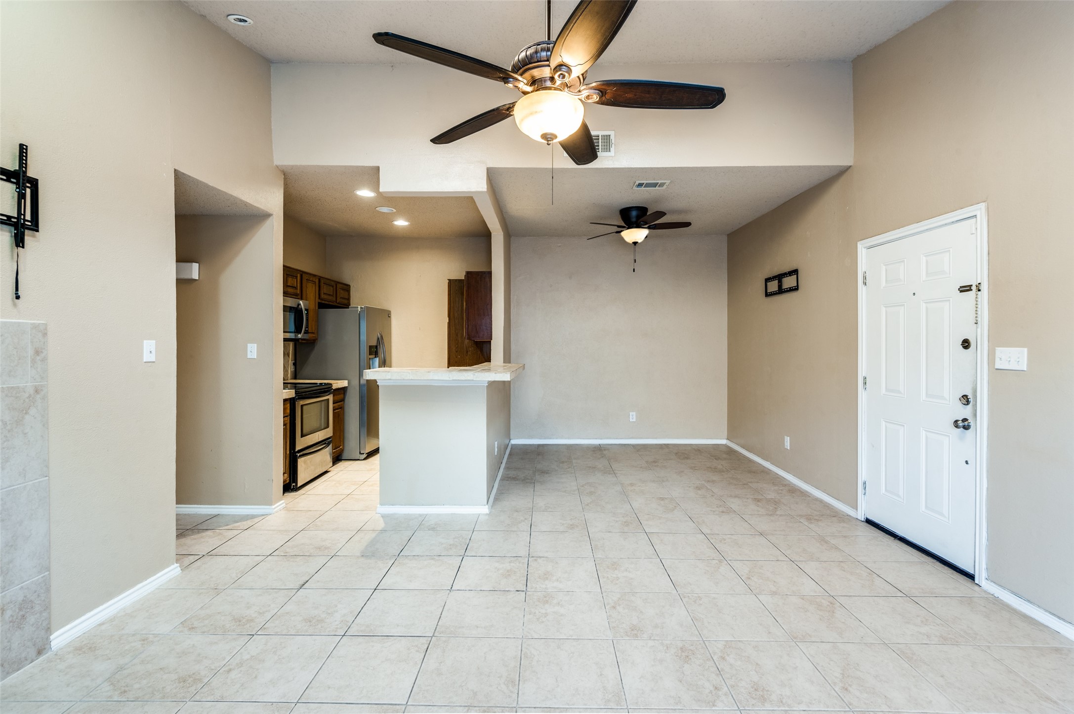 5619 Preston Oaks Road 805