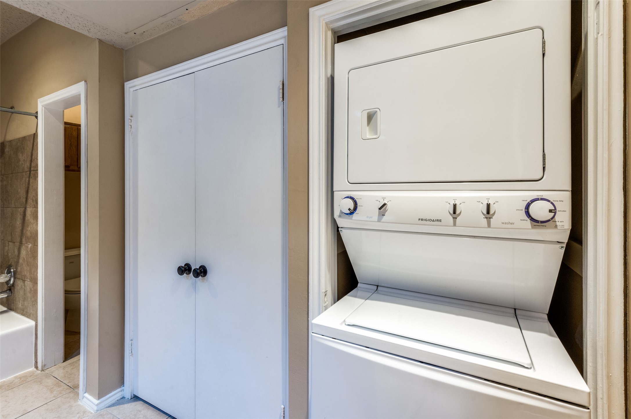 5619 Preston Oaks Road 805