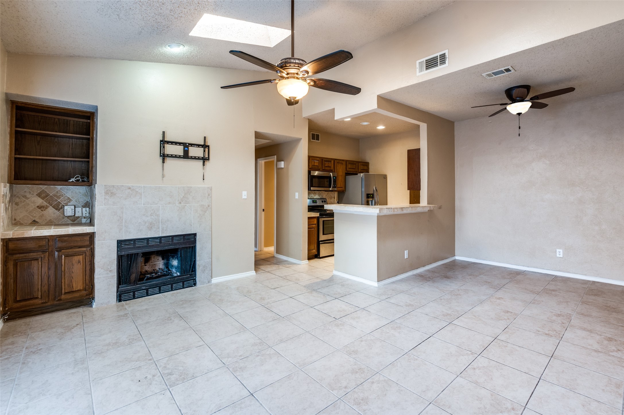 5619 Preston Oaks Road 805