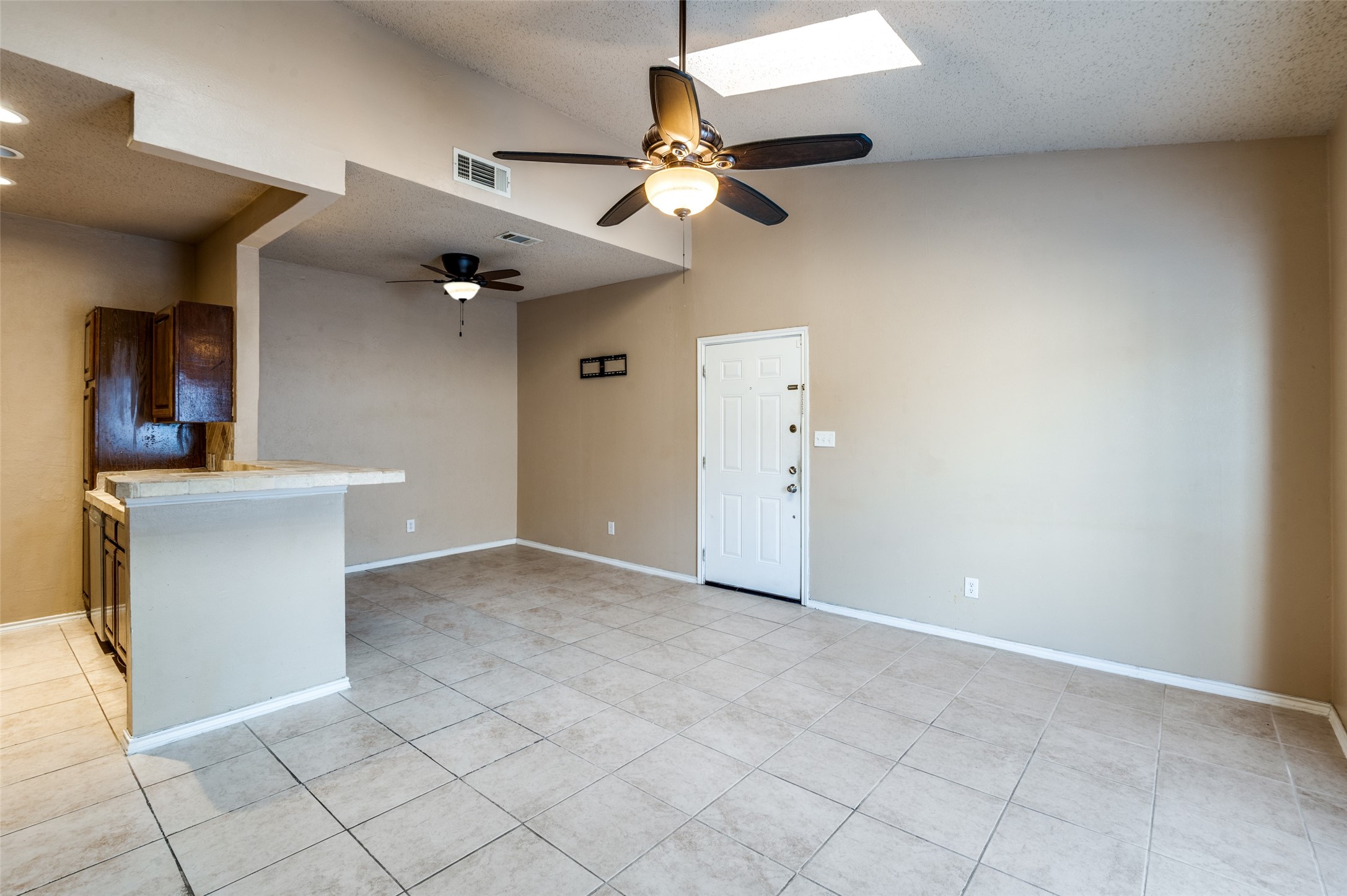 5619 Preston Oaks Road 805