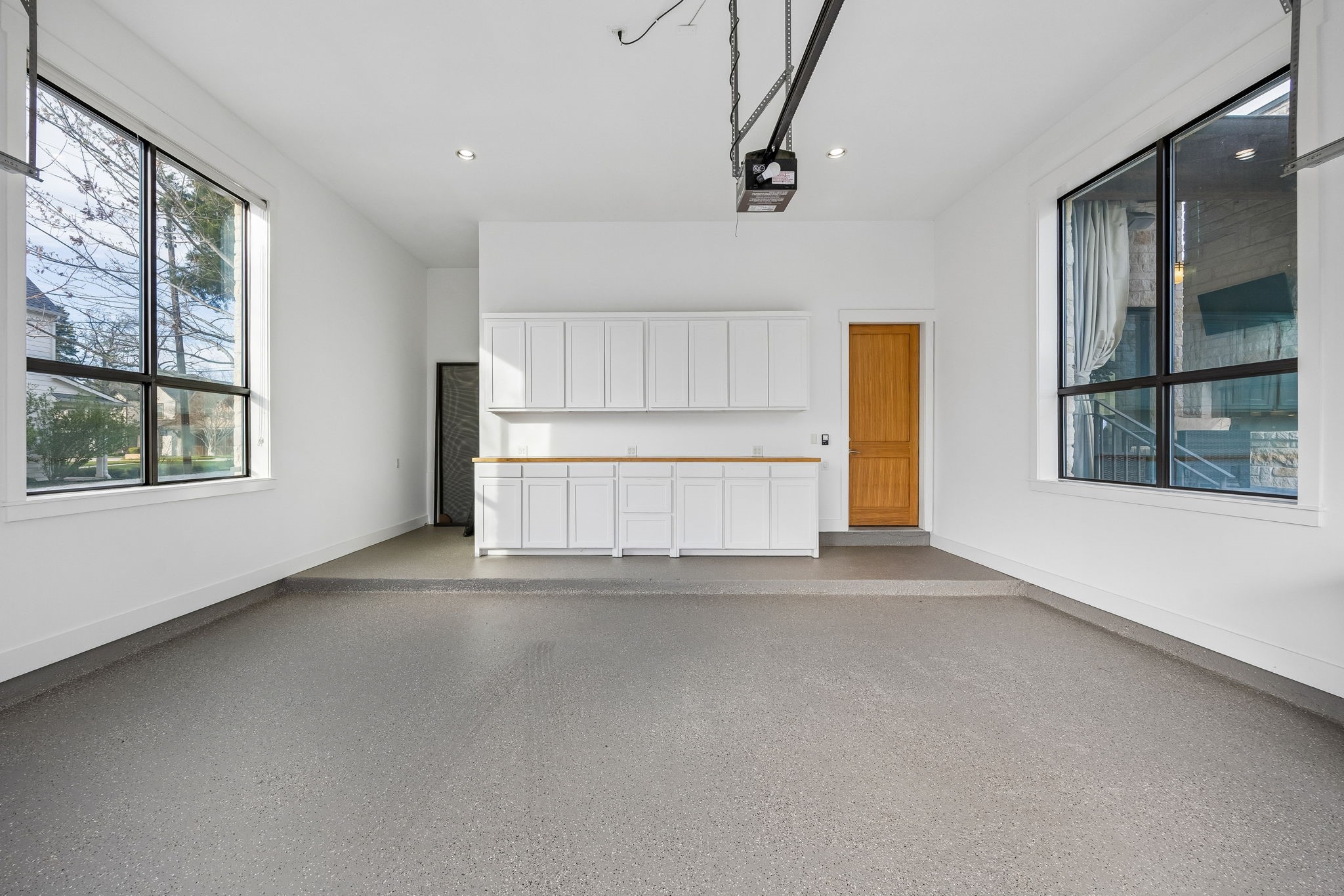 7326 La Vista Drive