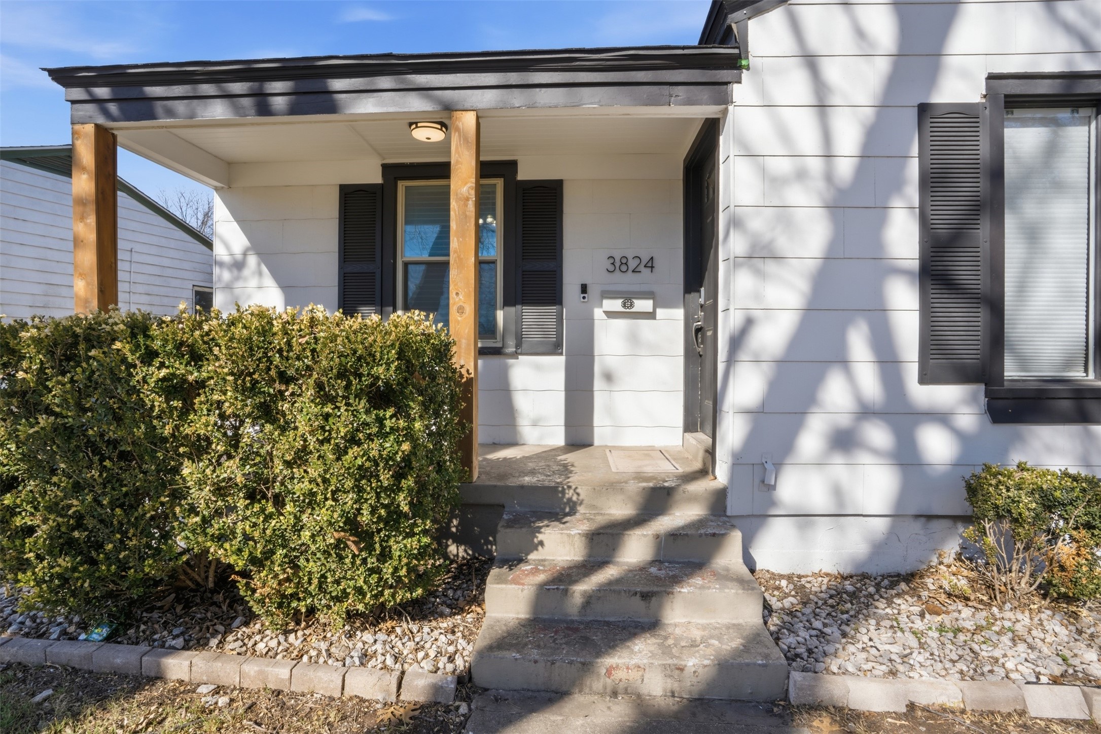 3824 Desert Ridge Drive