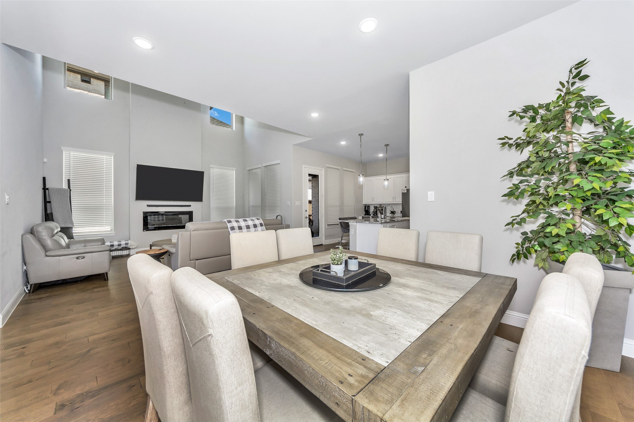 467 Chambers Place
