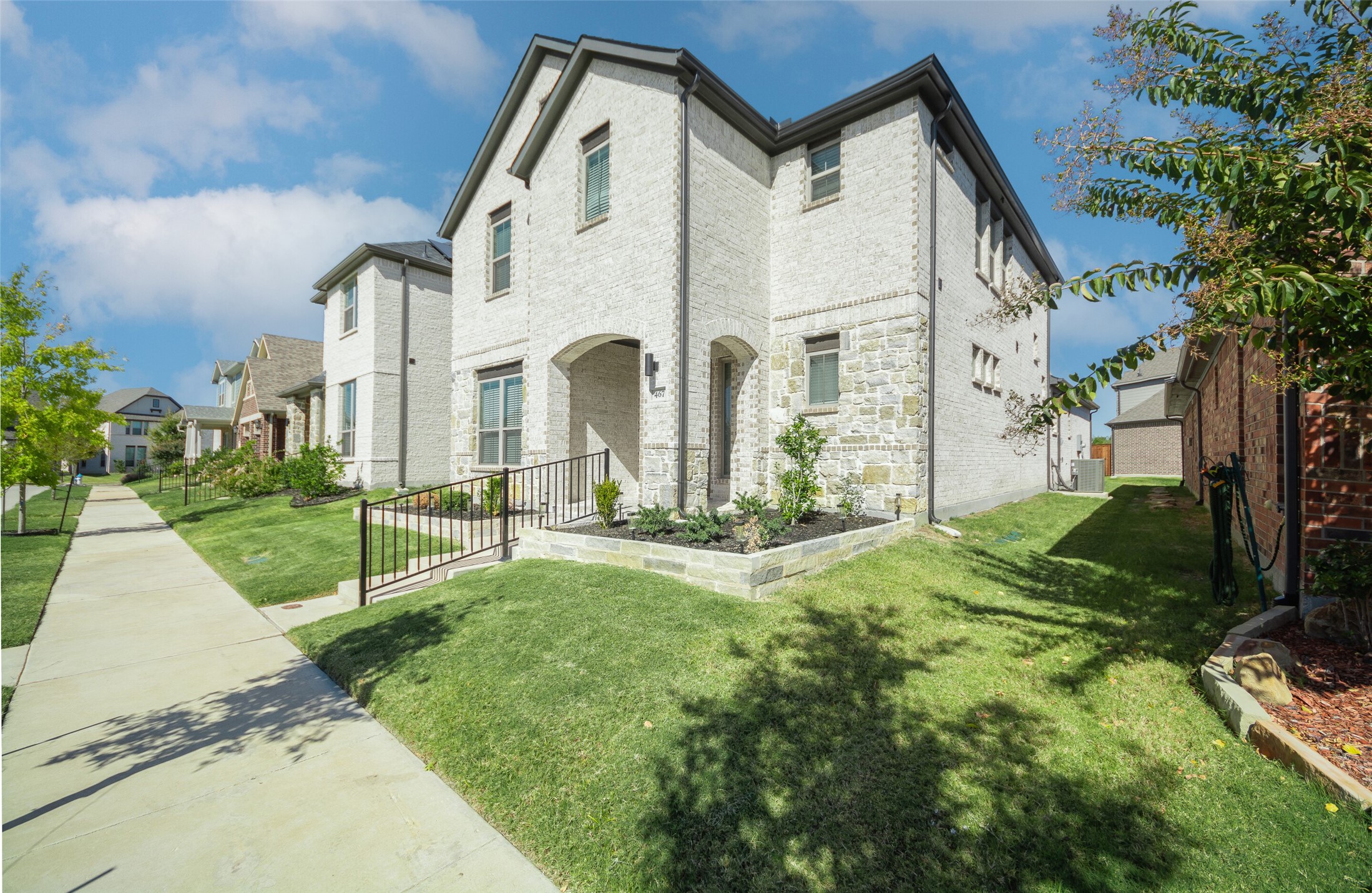 467 Chambers Place