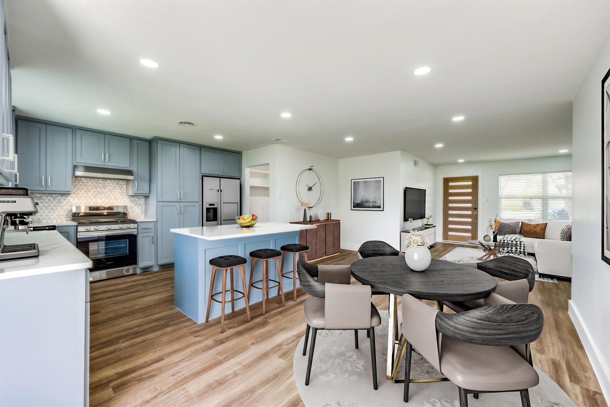 1223 Donna Drive