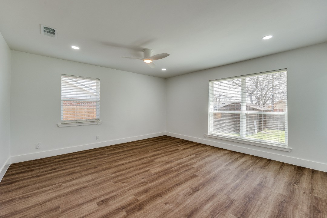 1223 Donna Drive