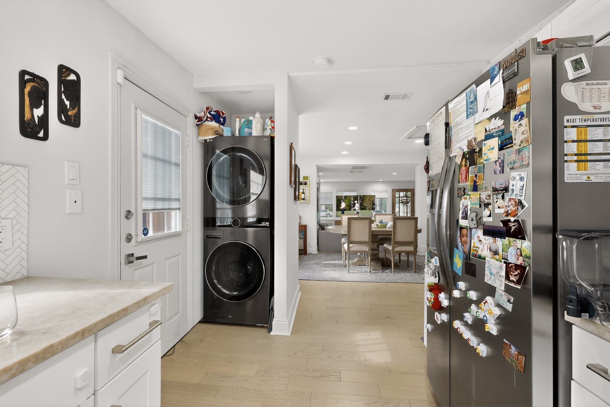 6130 Lakeshore Drive