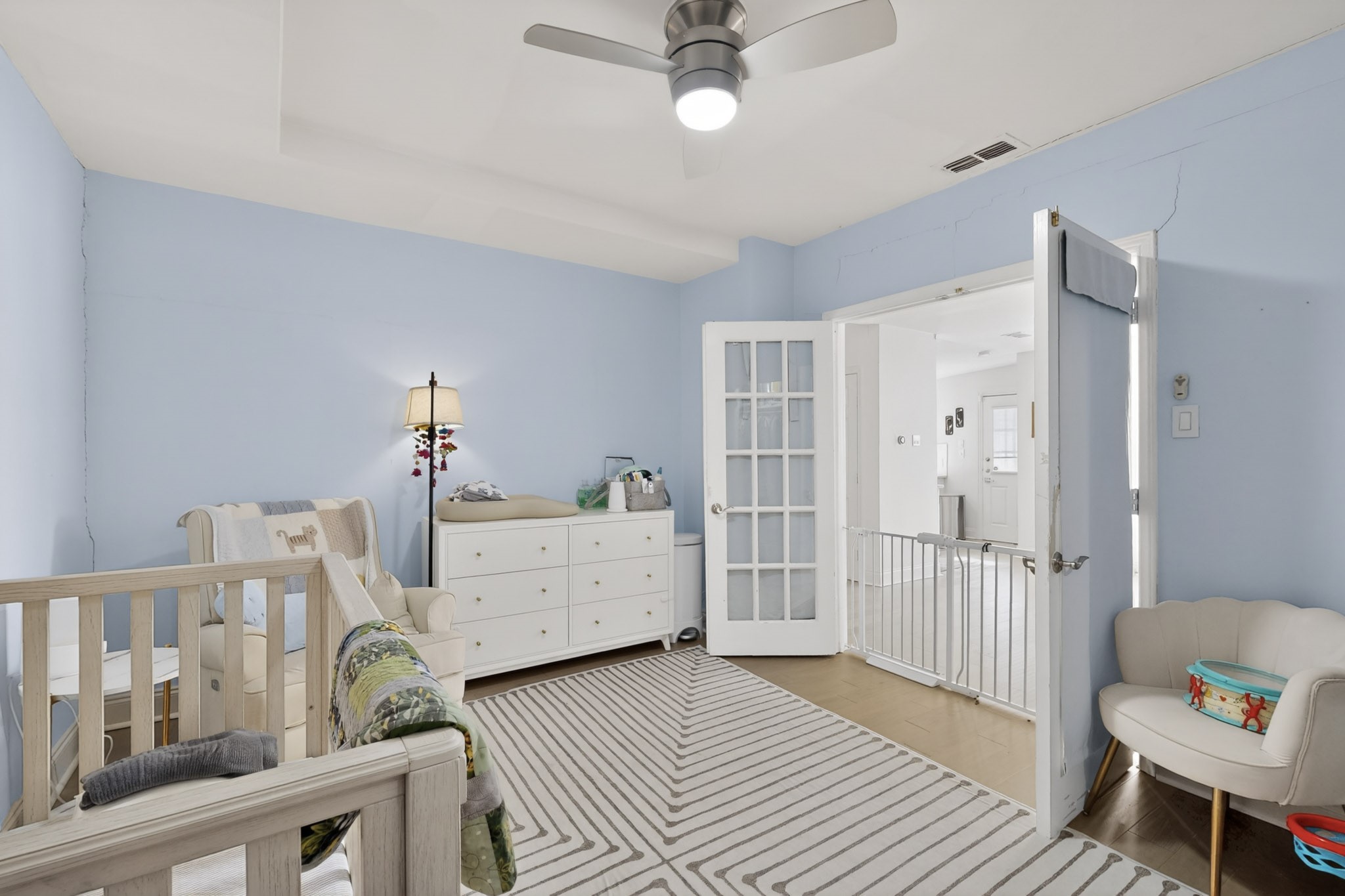 6130 Lakeshore Drive