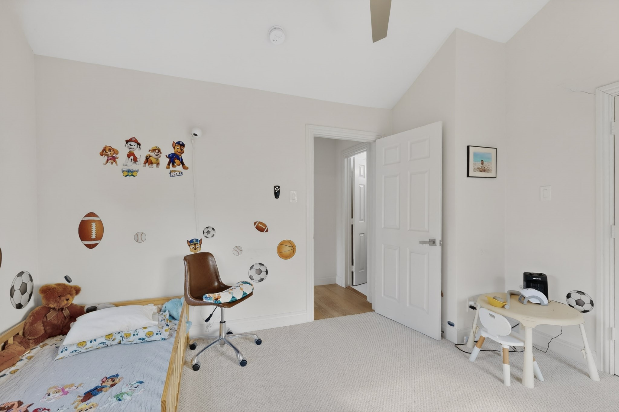 6130 Lakeshore Drive