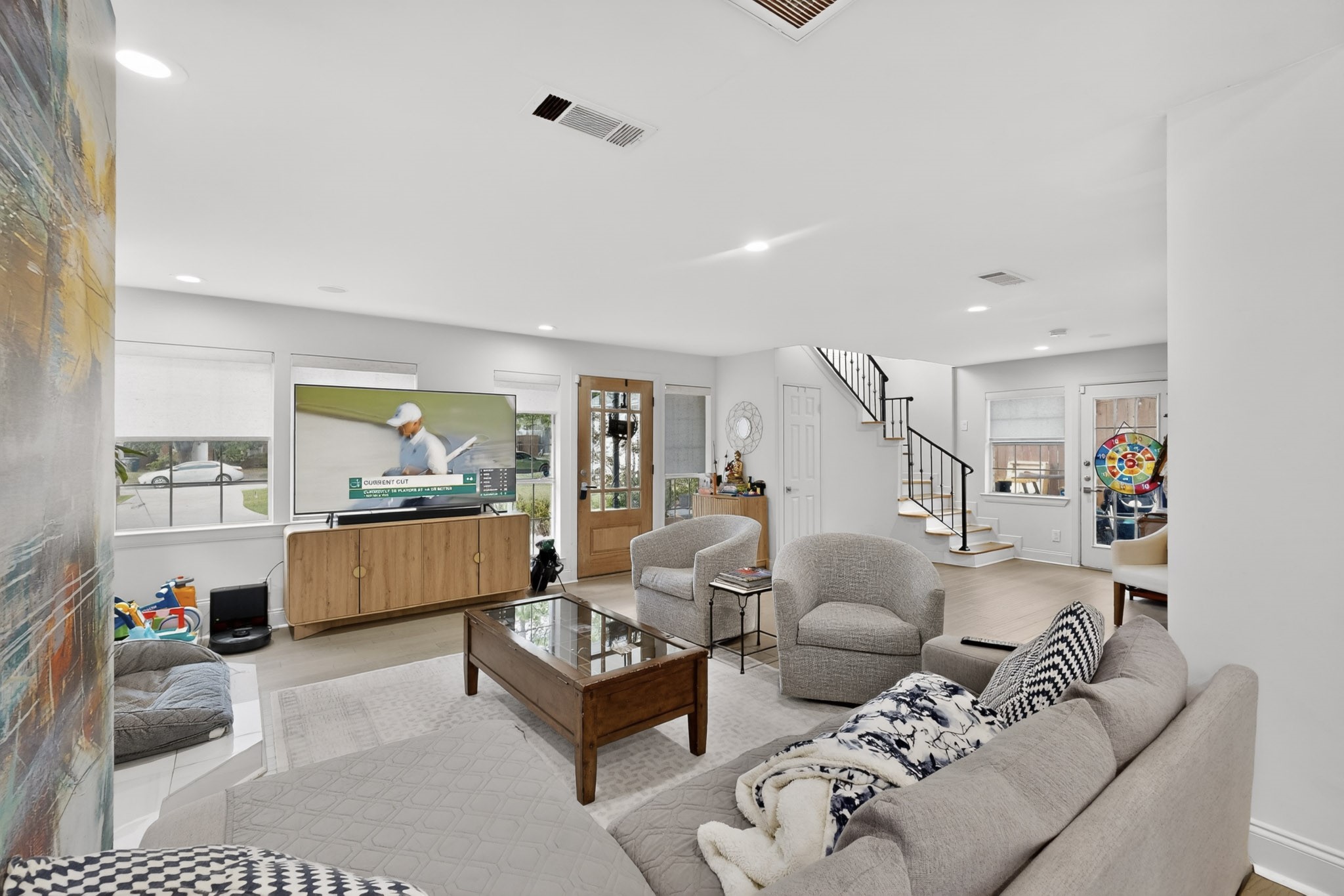 6130 Lakeshore Drive