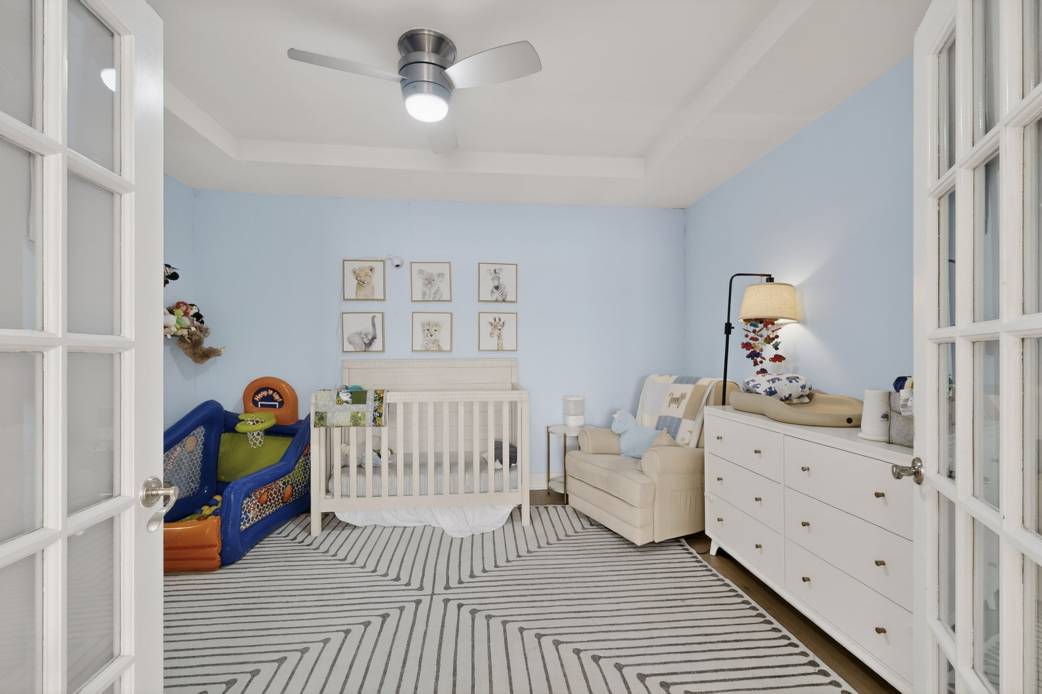 6130 Lakeshore Drive