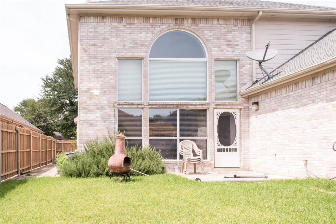 2027 Saint Anne Drive