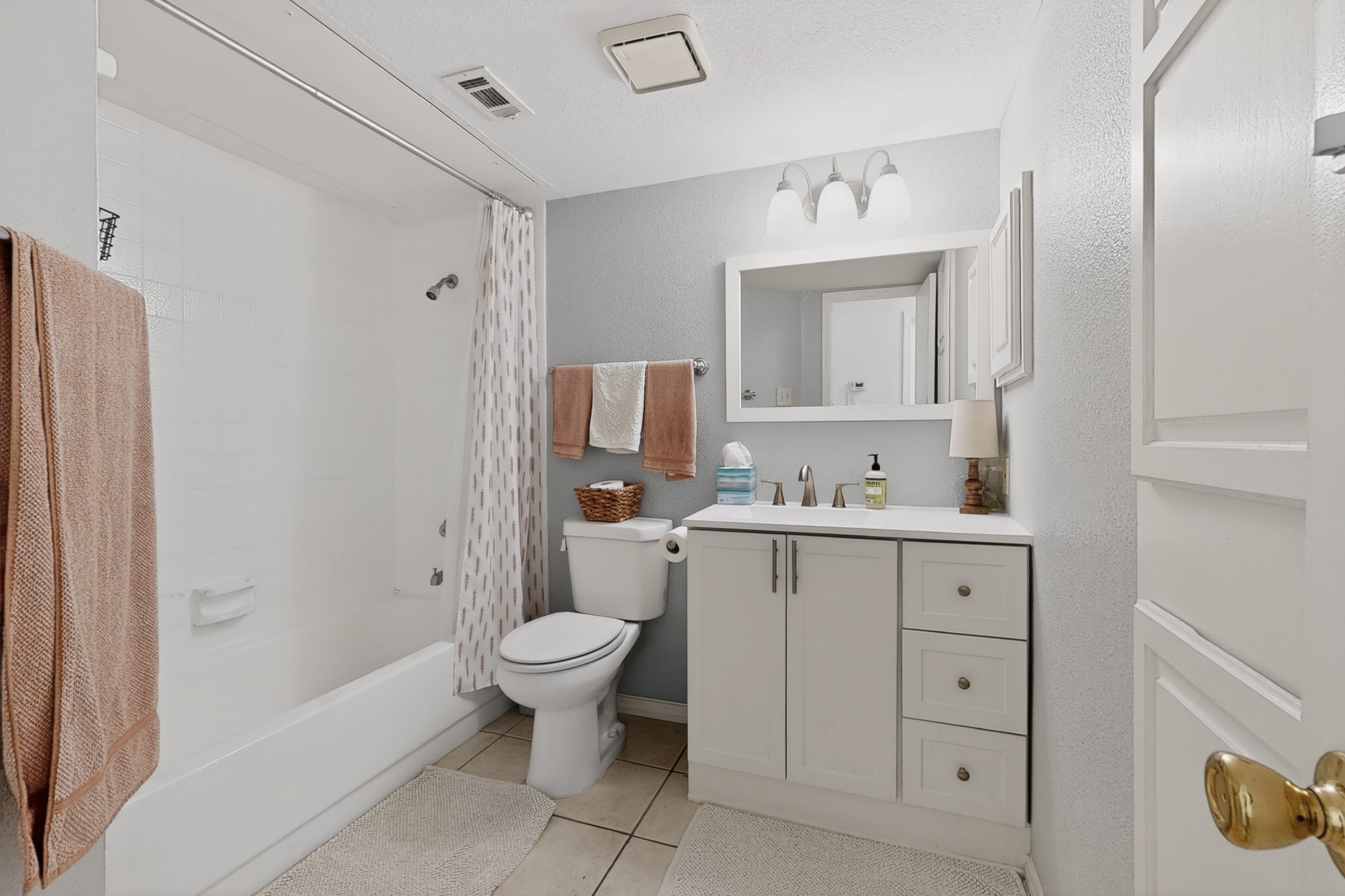 330 W Harwood Road D