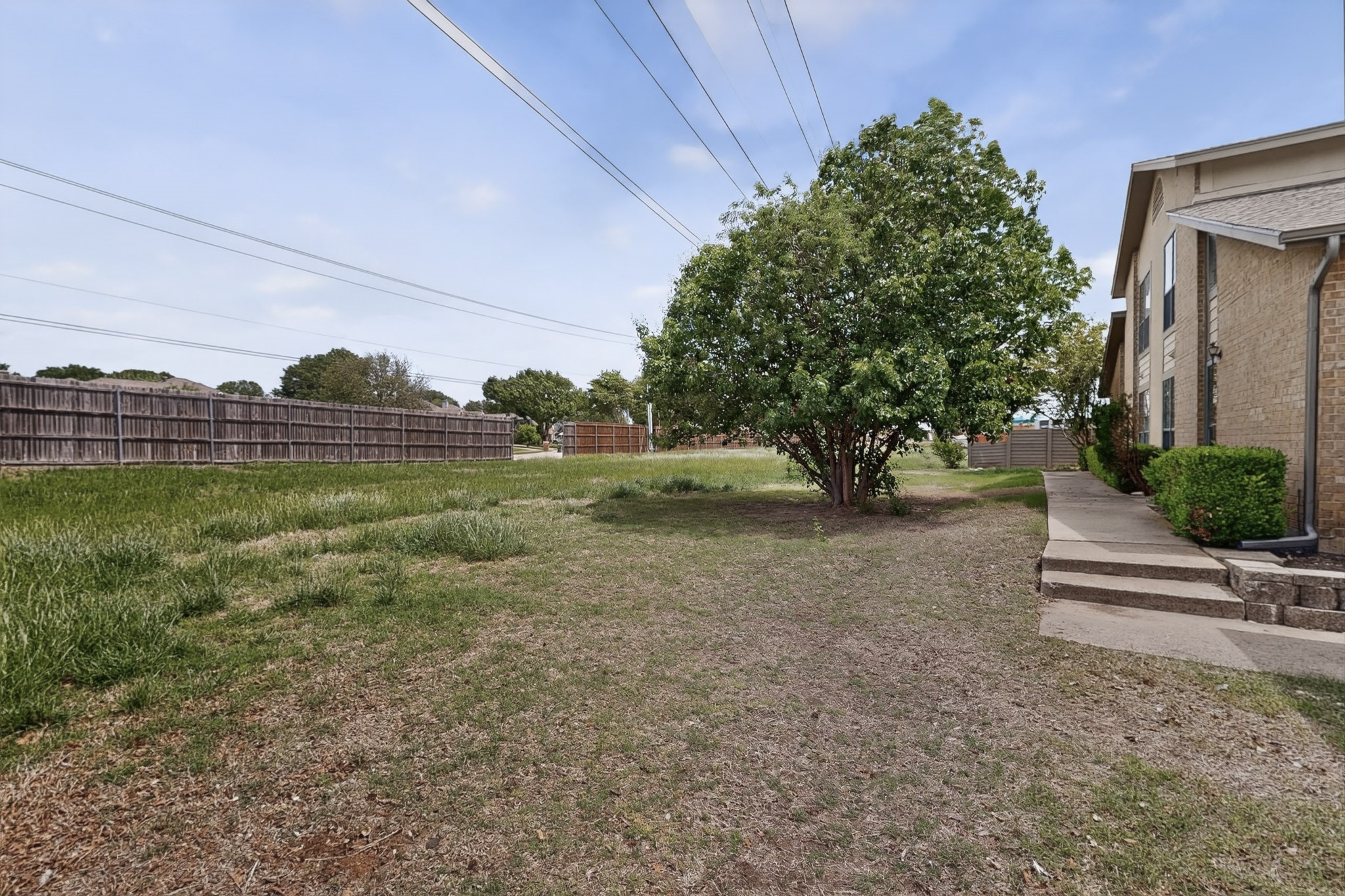 330 W Harwood Road D