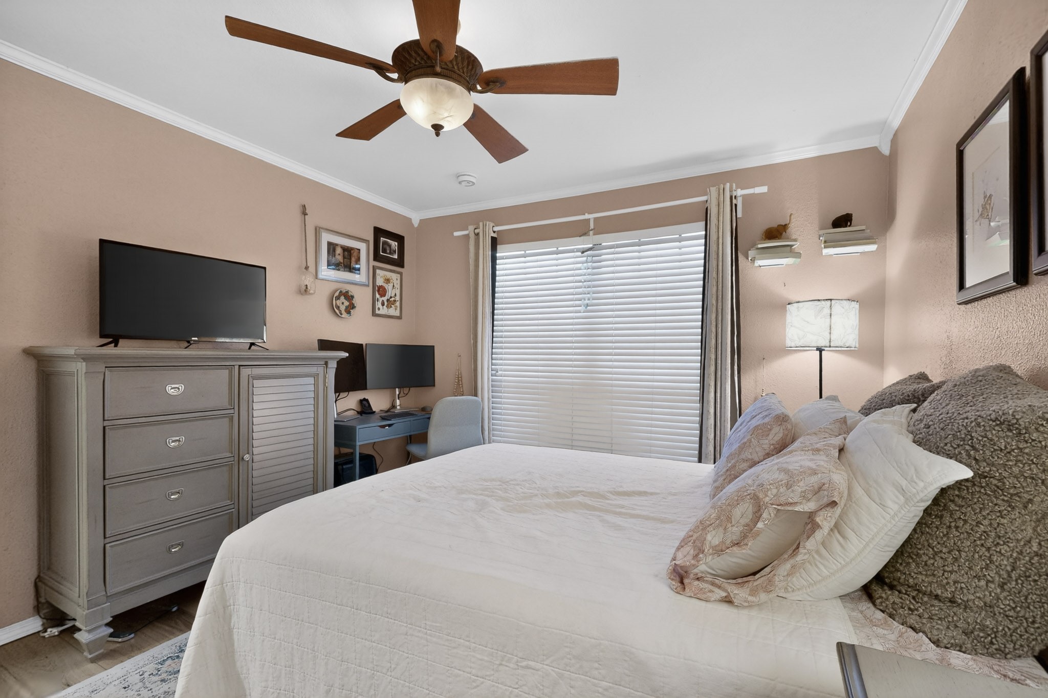 330 W Harwood Road D