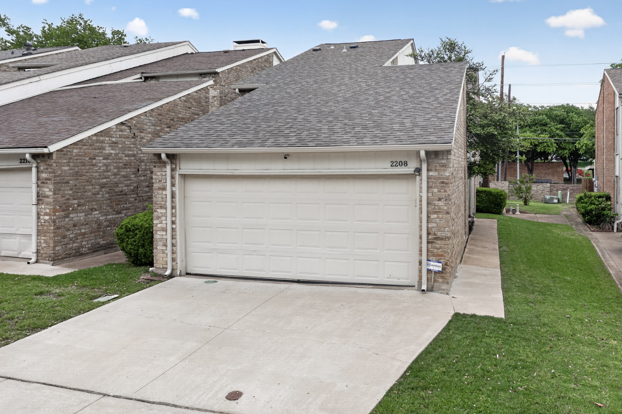 2208 Salem Drive