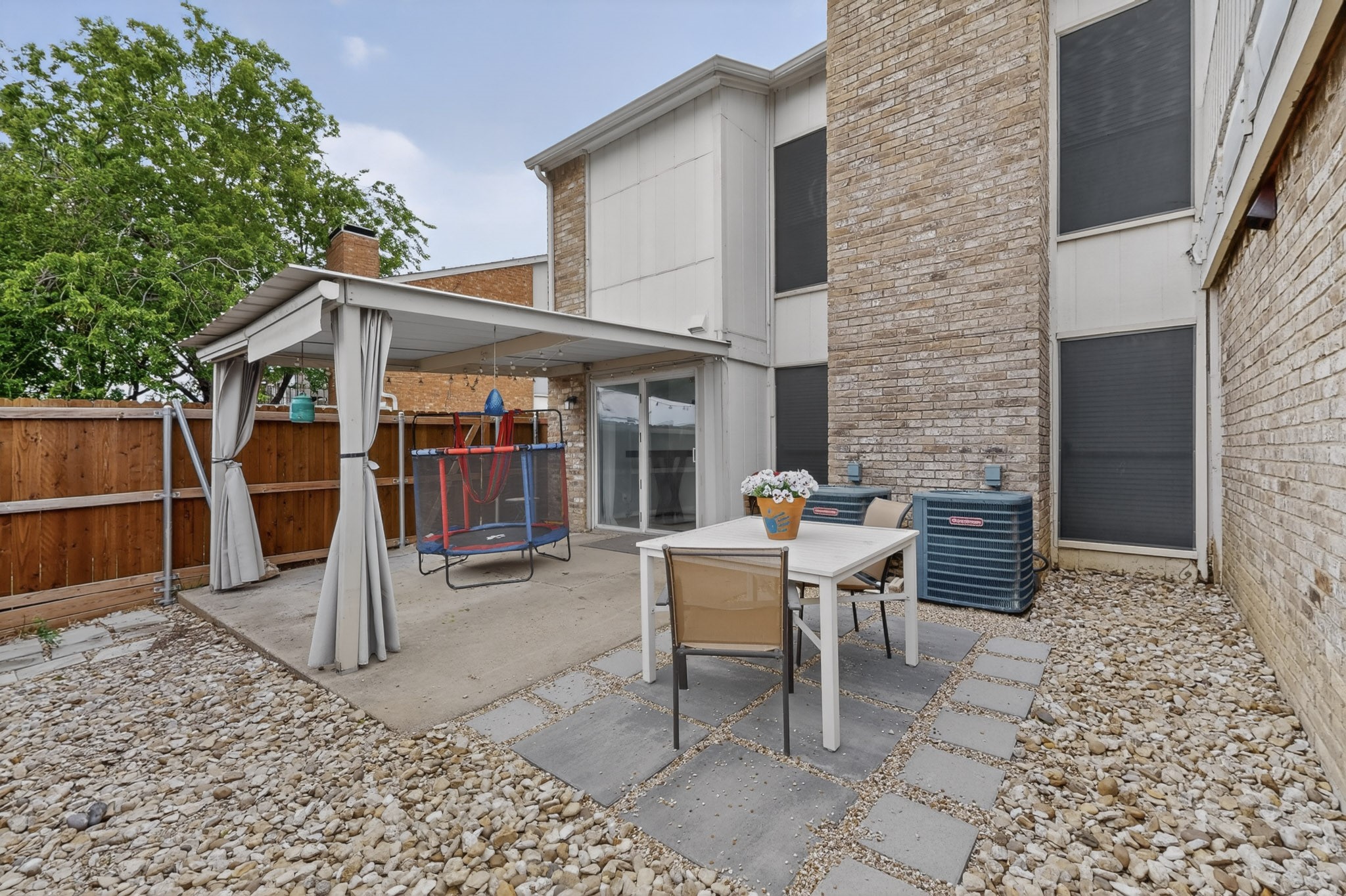 2208 Salem Drive