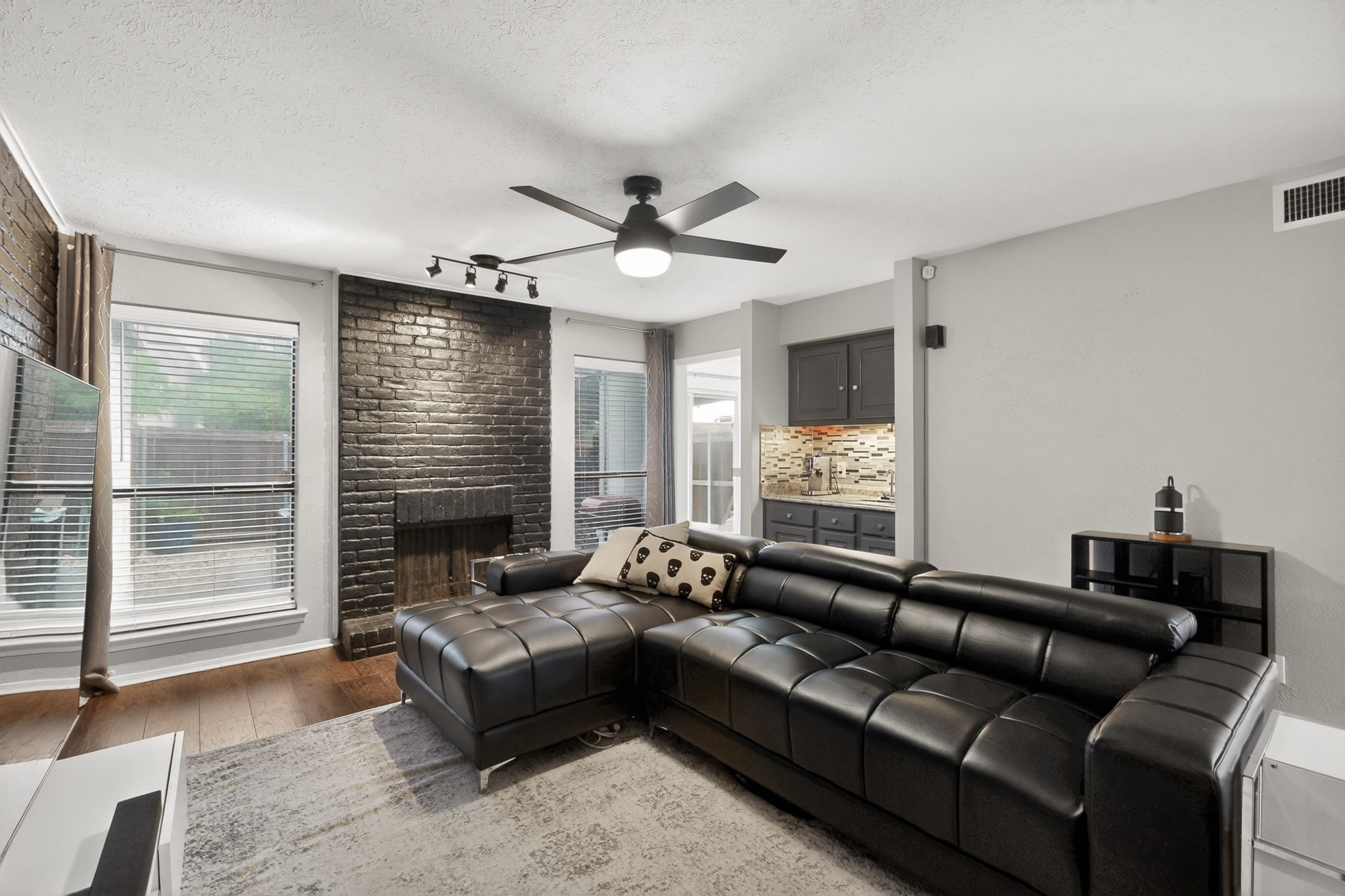 2208 Salem Drive