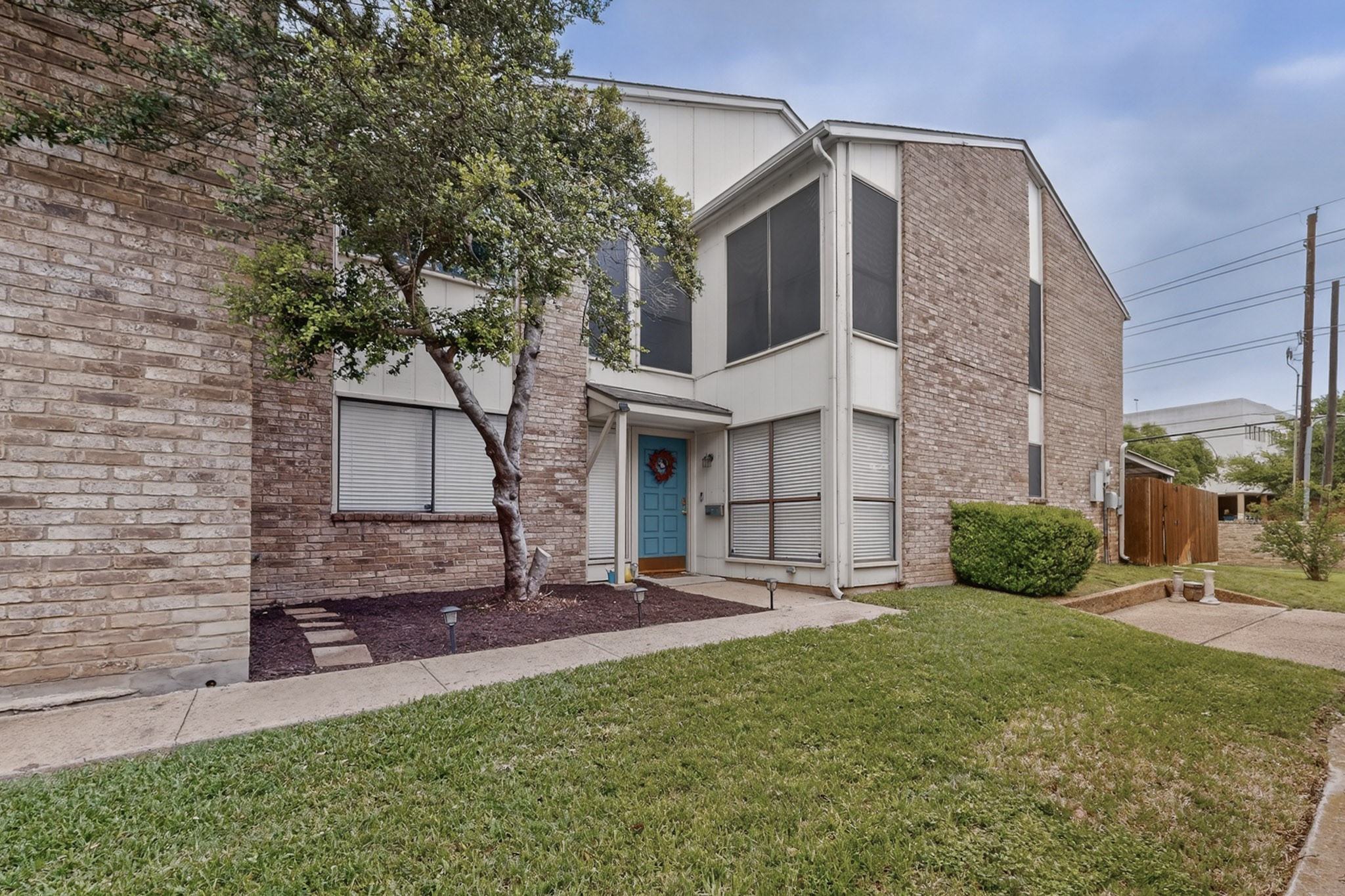 2208 Salem Drive