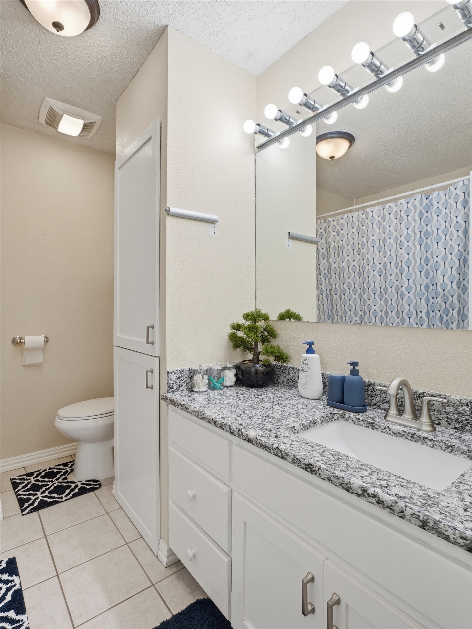 6100 Melody Lane