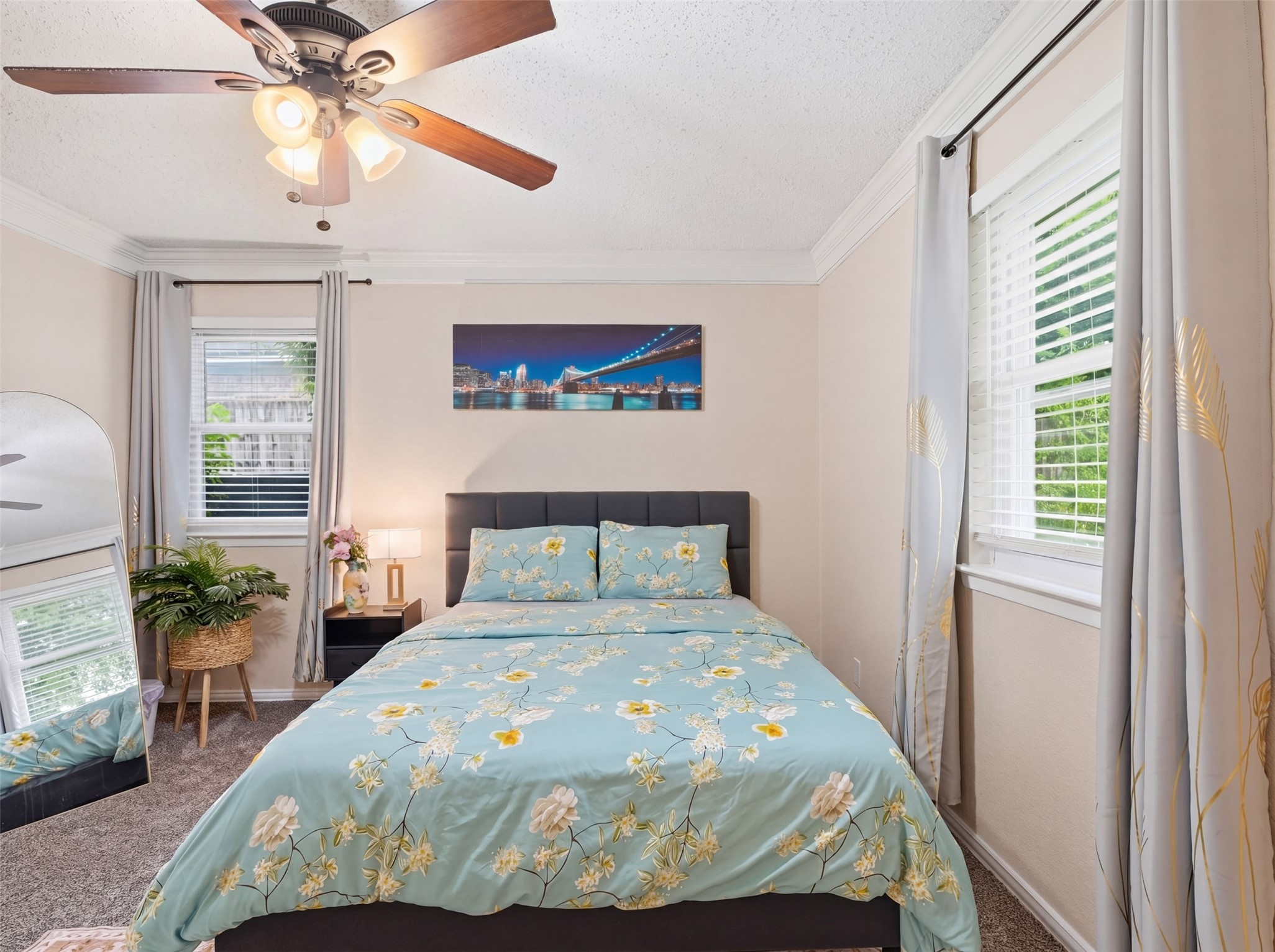 6100 Melody Lane