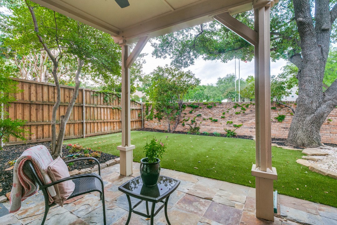 4633 Charles Place