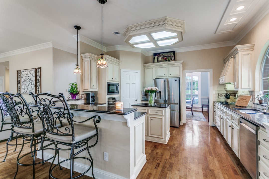 4633 Charles Place