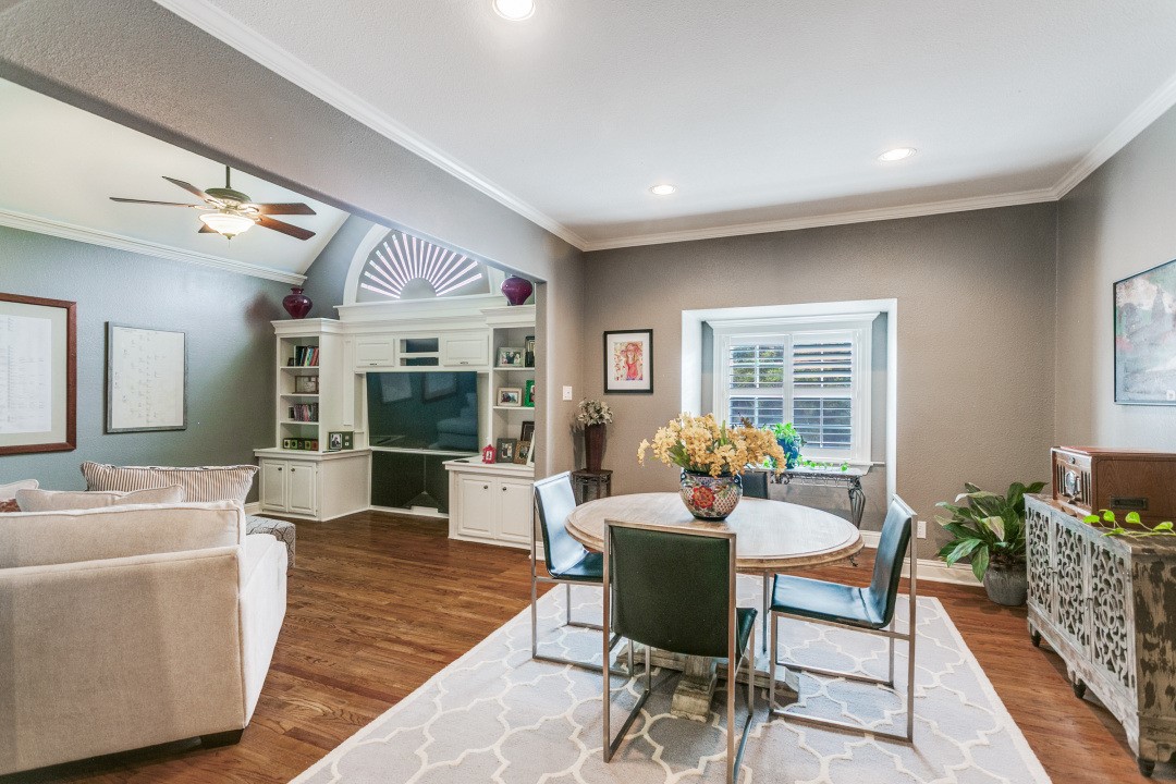 4633 Charles Place