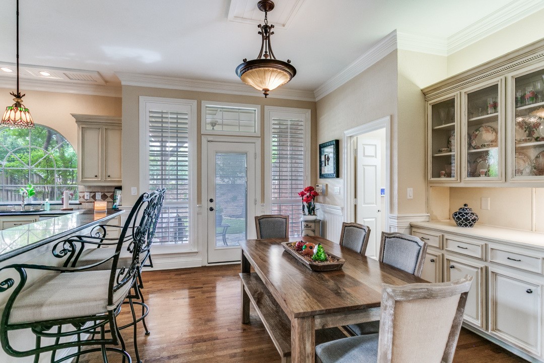 4633 Charles Place