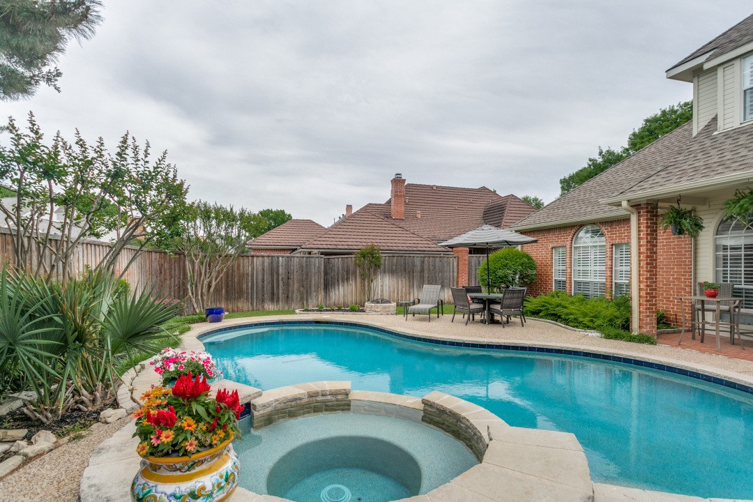 4633 Charles Place