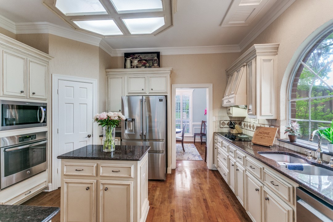 4633 Charles Place