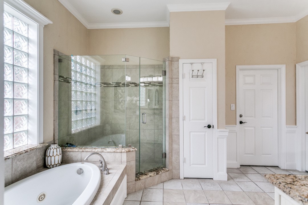 4633 Charles Place