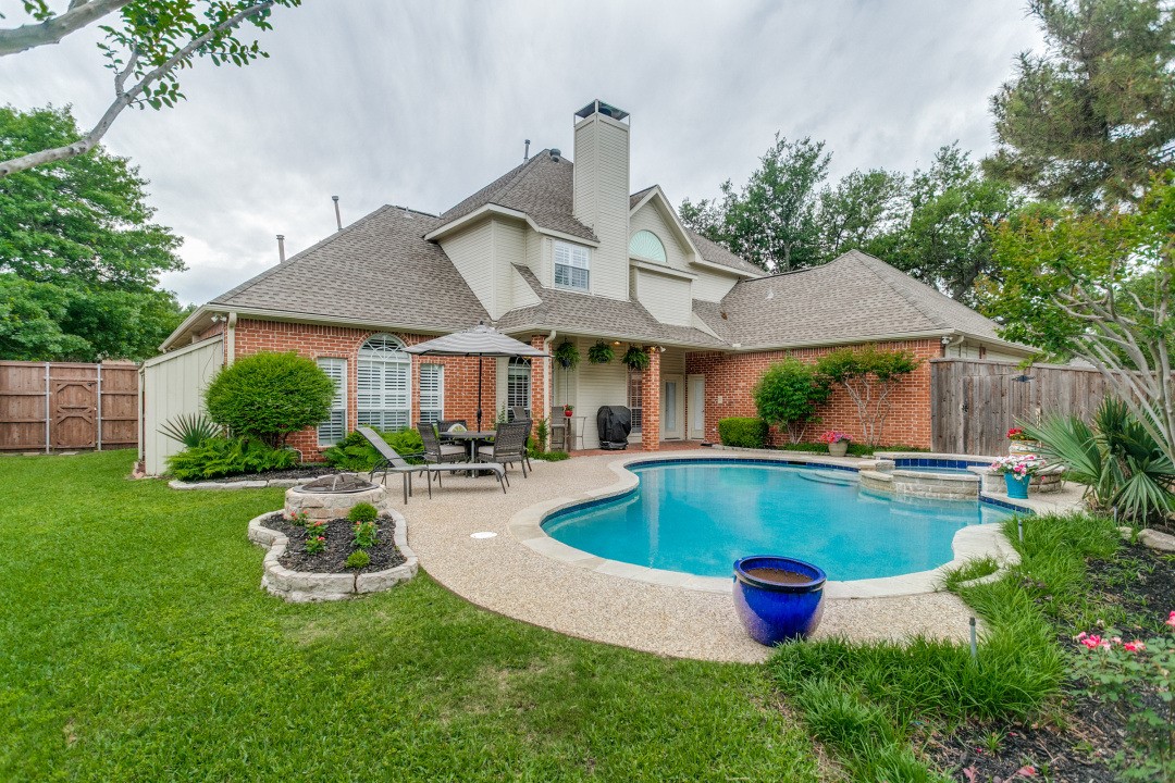 4633 Charles Place