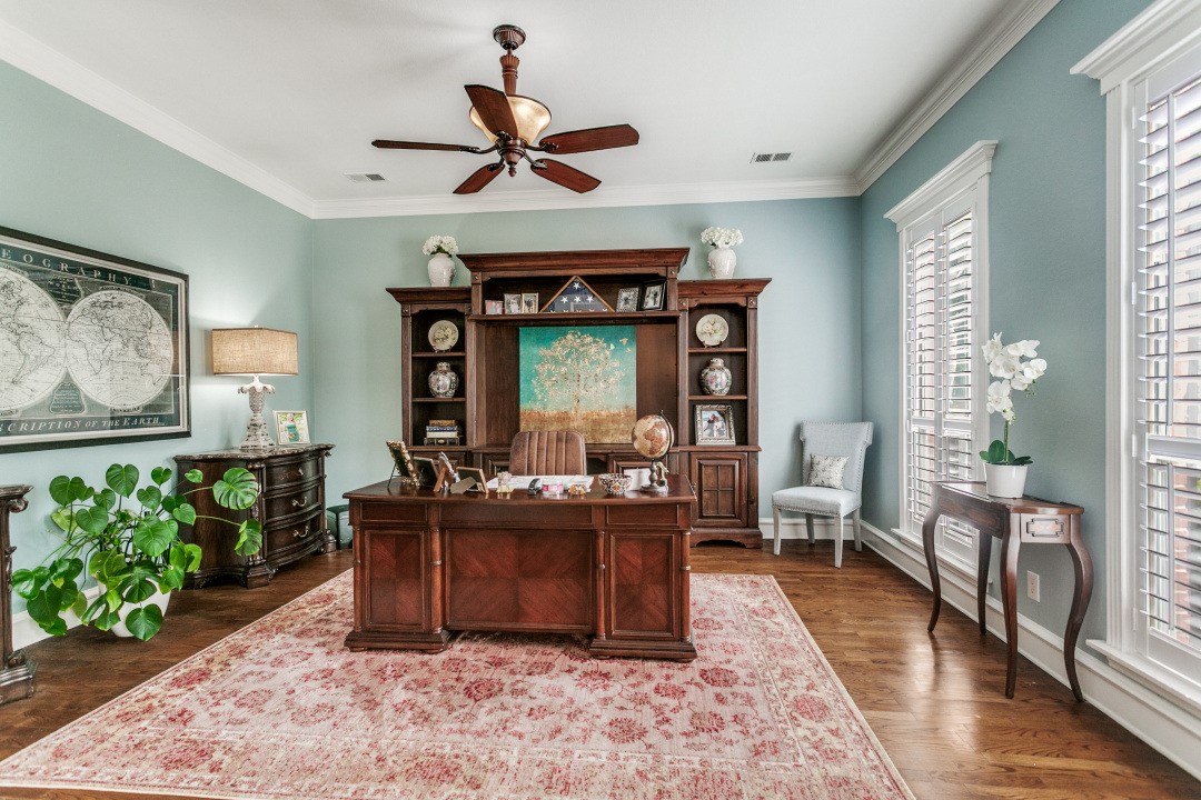 4633 Charles Place