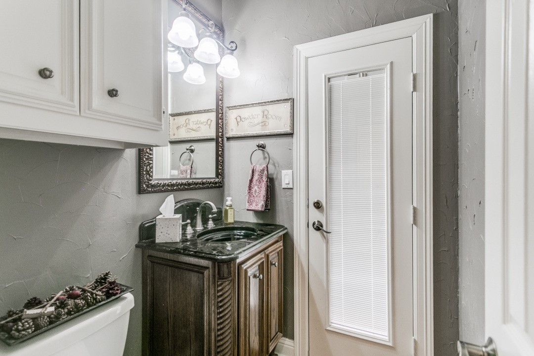 4633 Charles Place