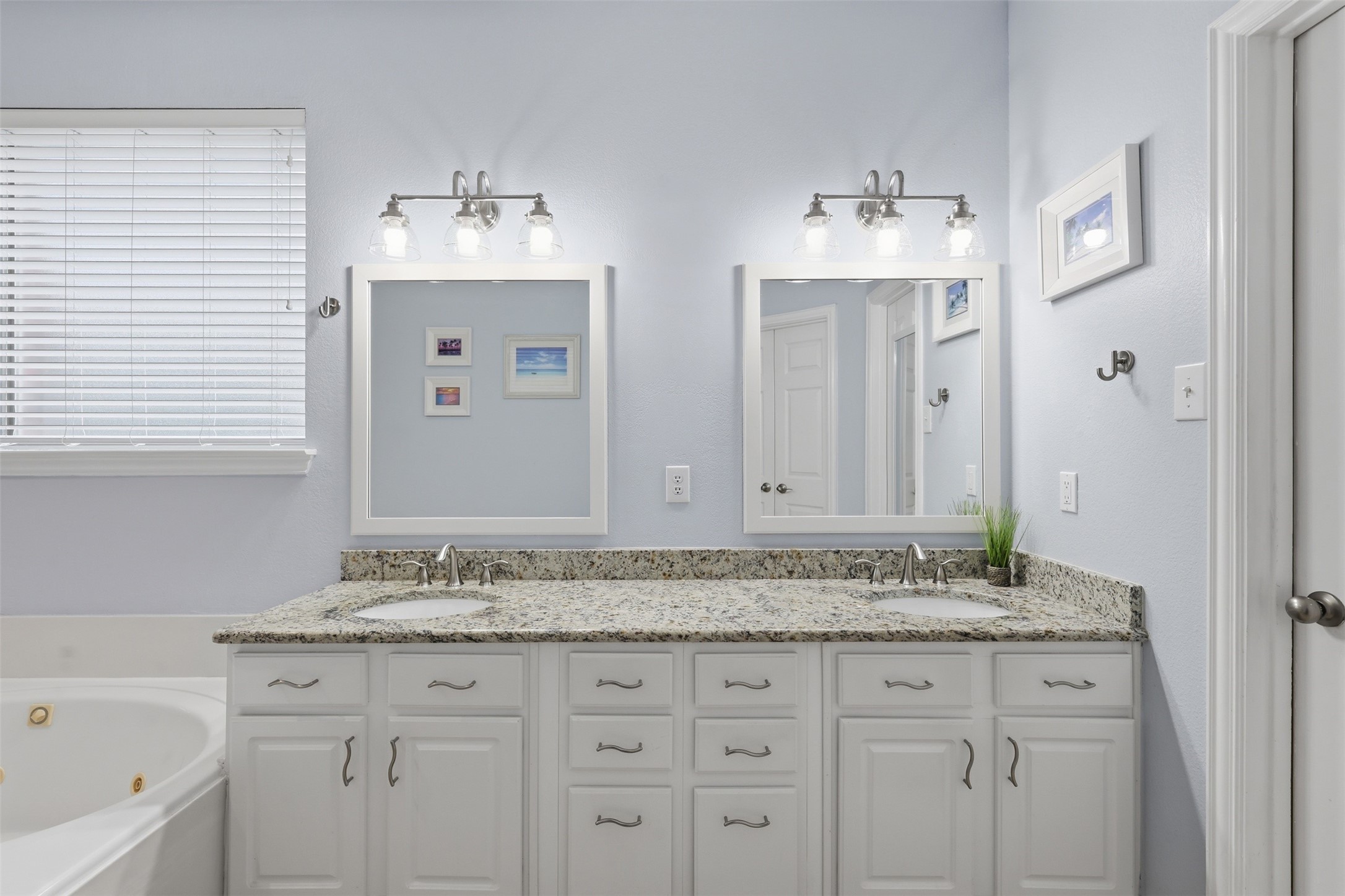 6974 Shoreview