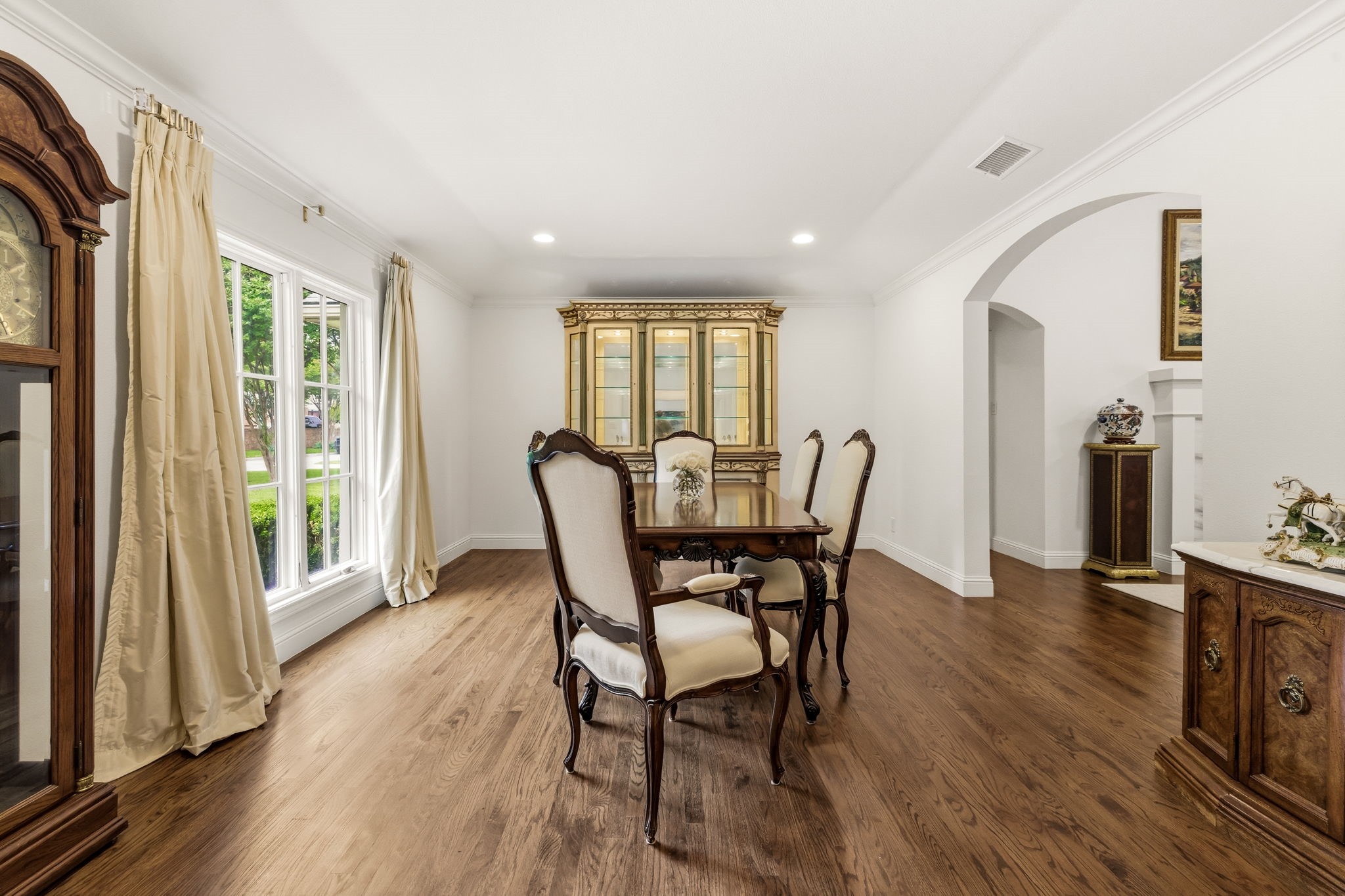7043 Prestonshire Lane