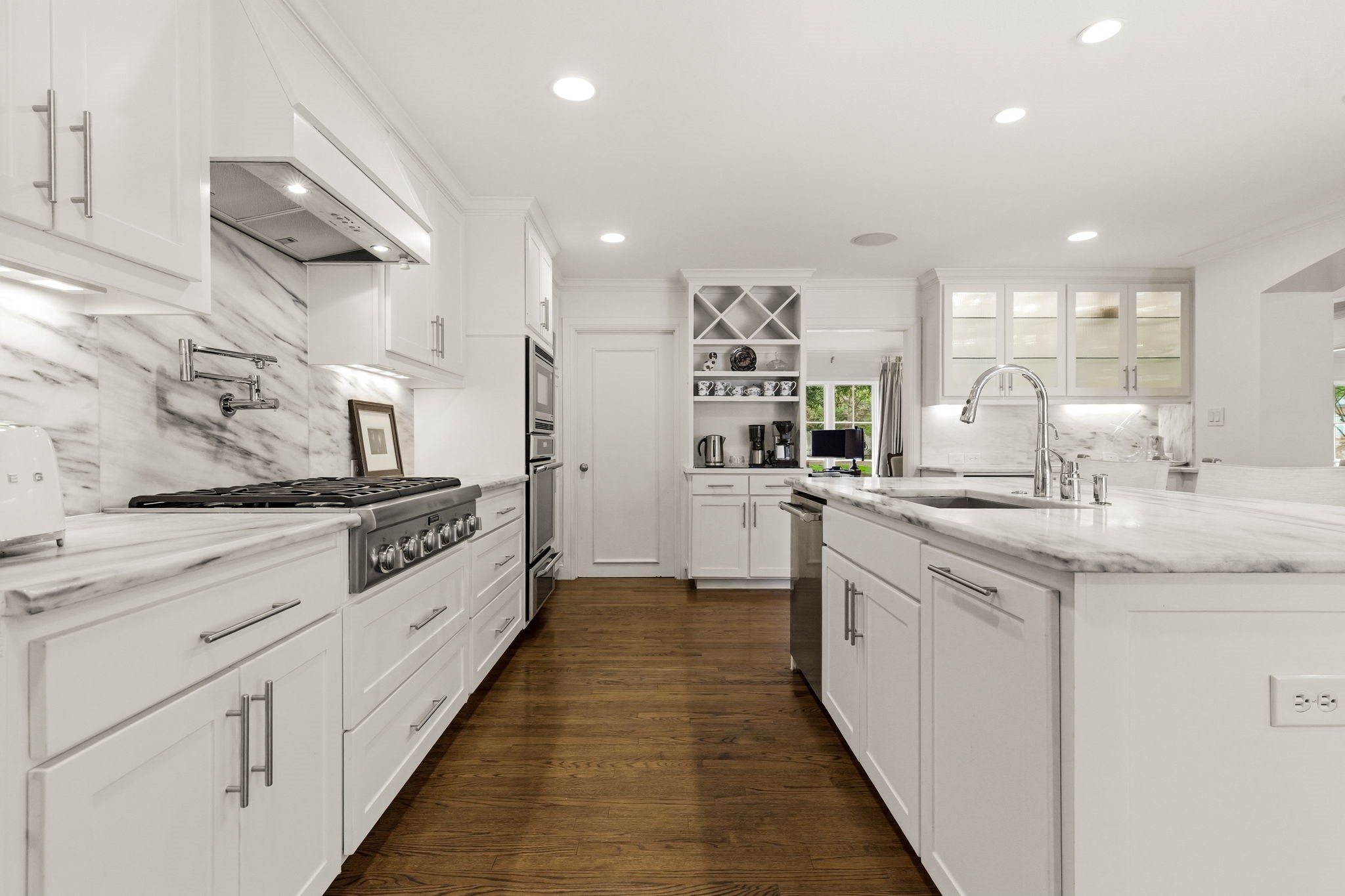 7043 Prestonshire Lane