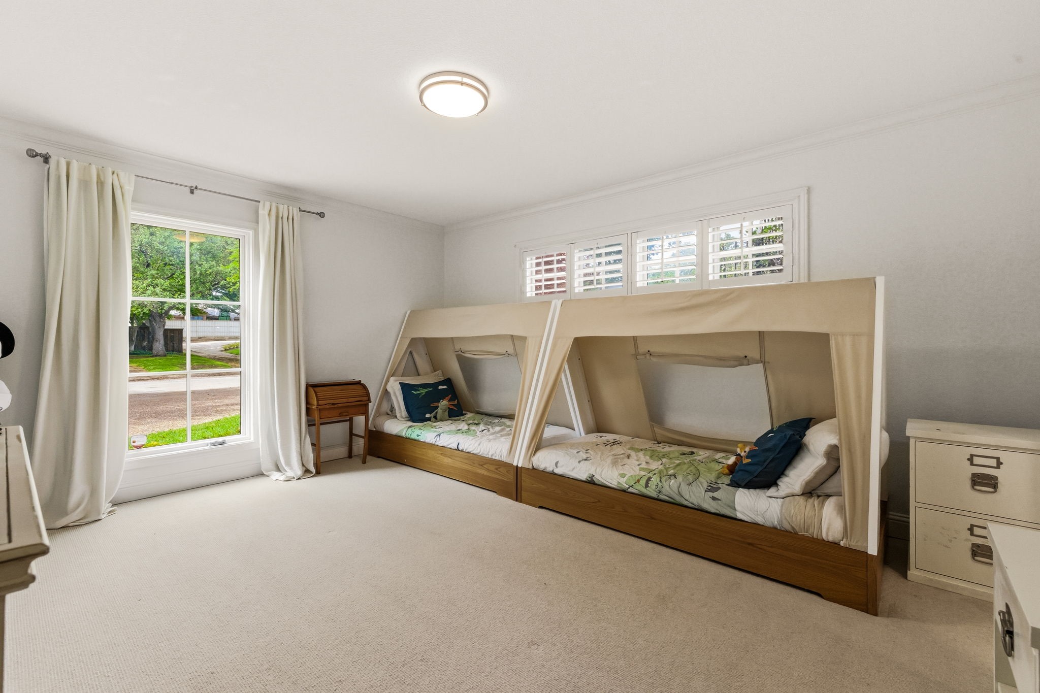 7043 Prestonshire Lane