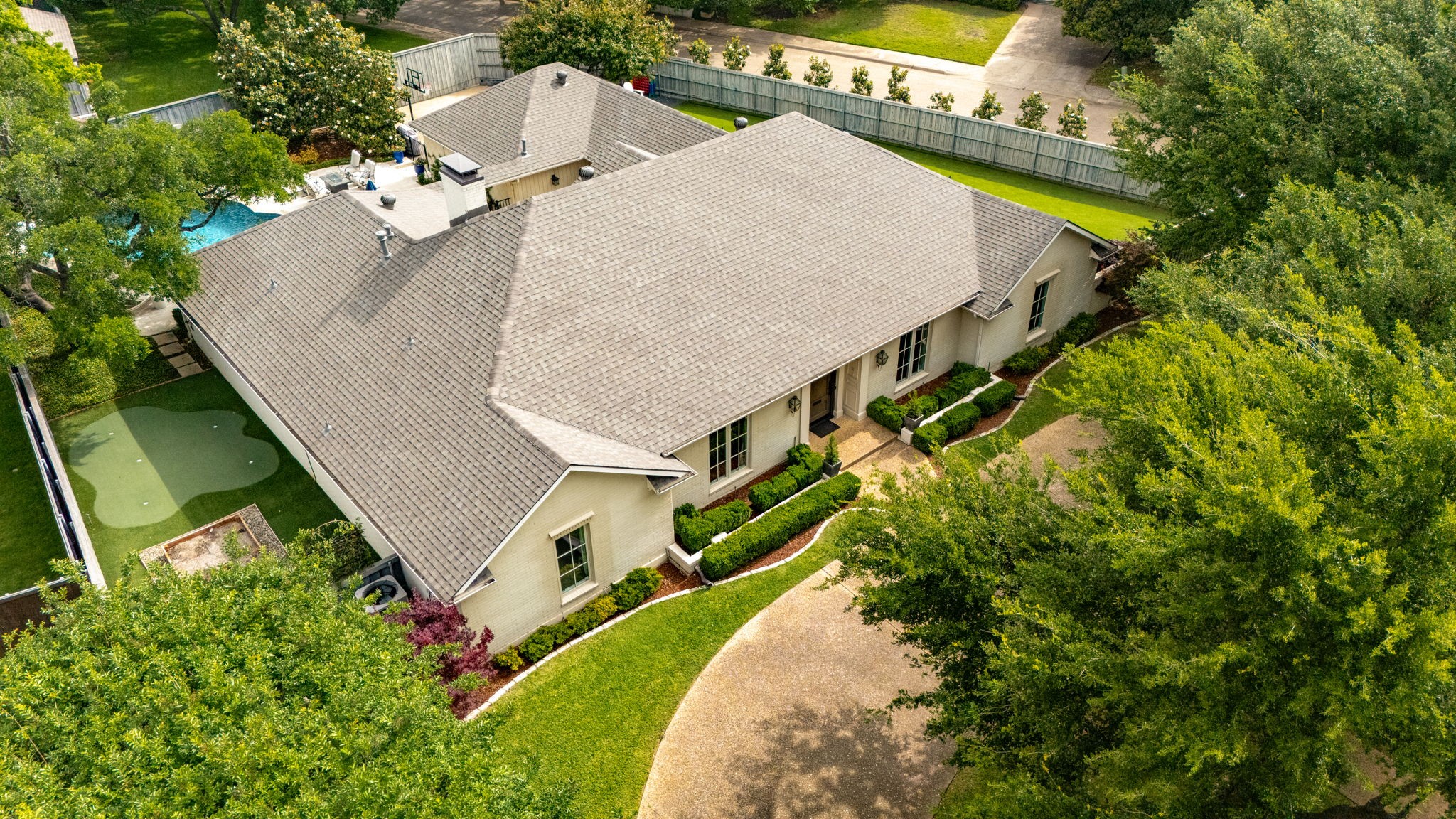 7043 Prestonshire Lane