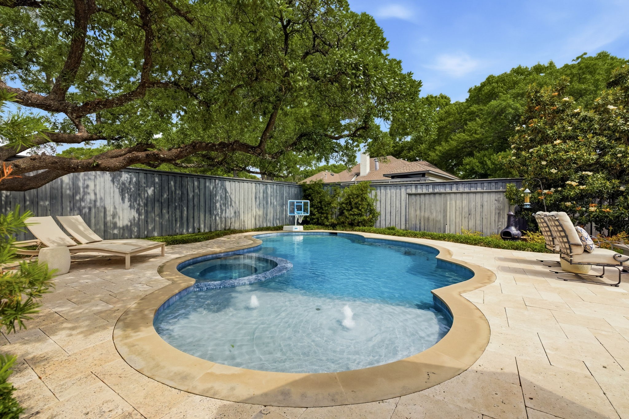 7043 Prestonshire Lane