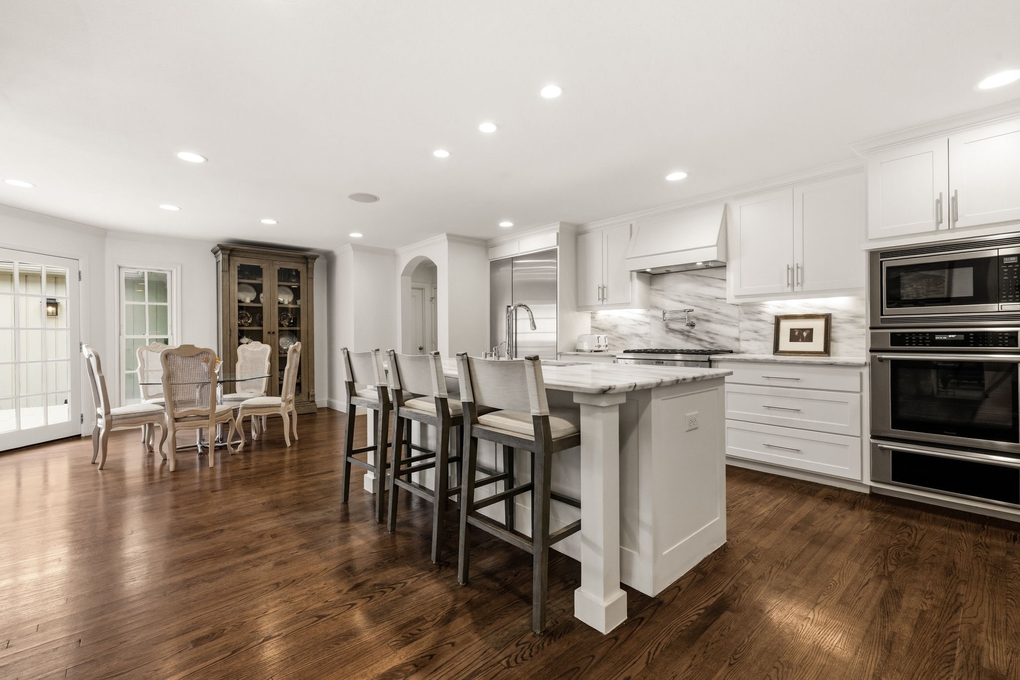 7043 Prestonshire Lane