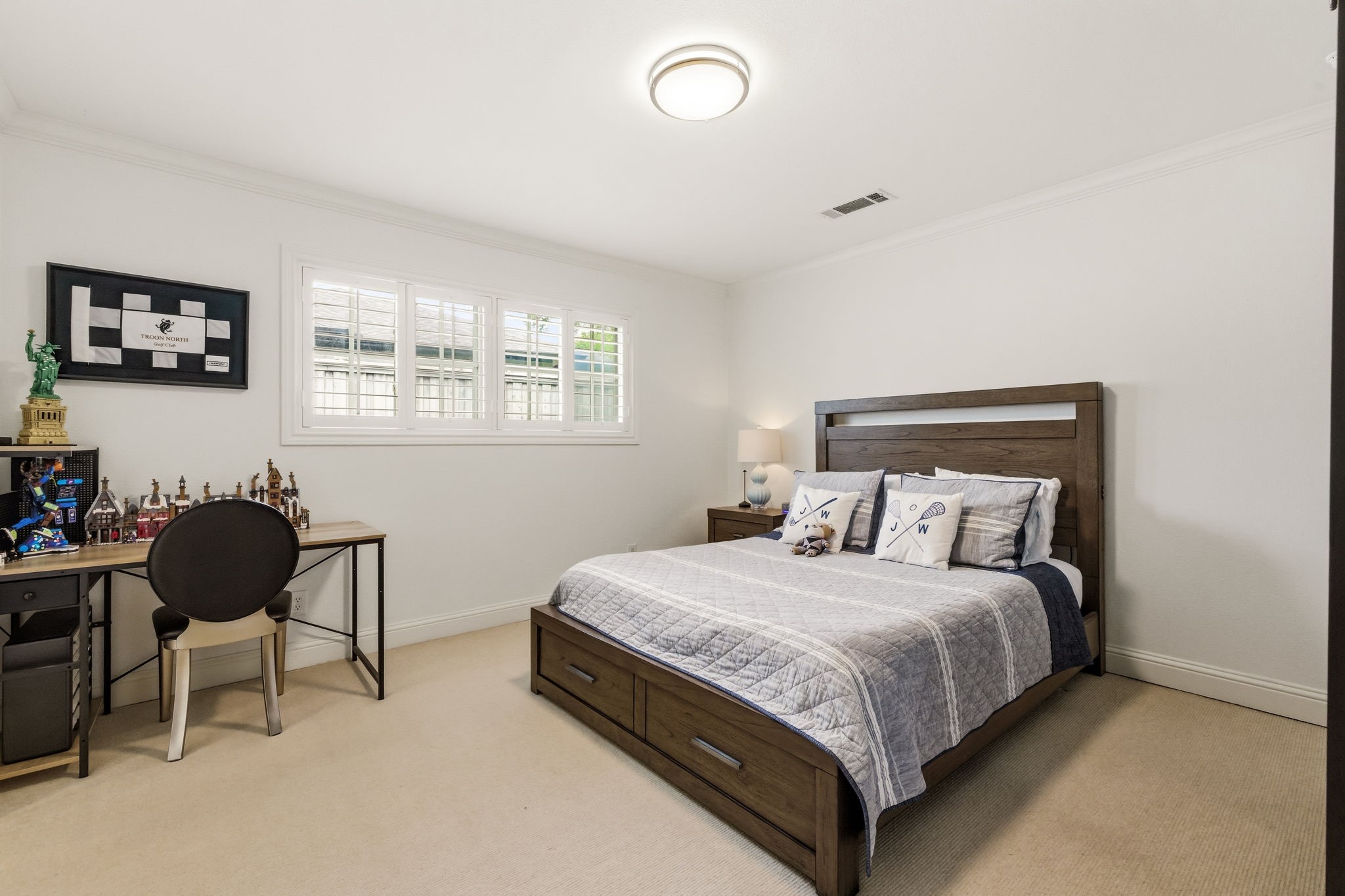 7043 Prestonshire Lane