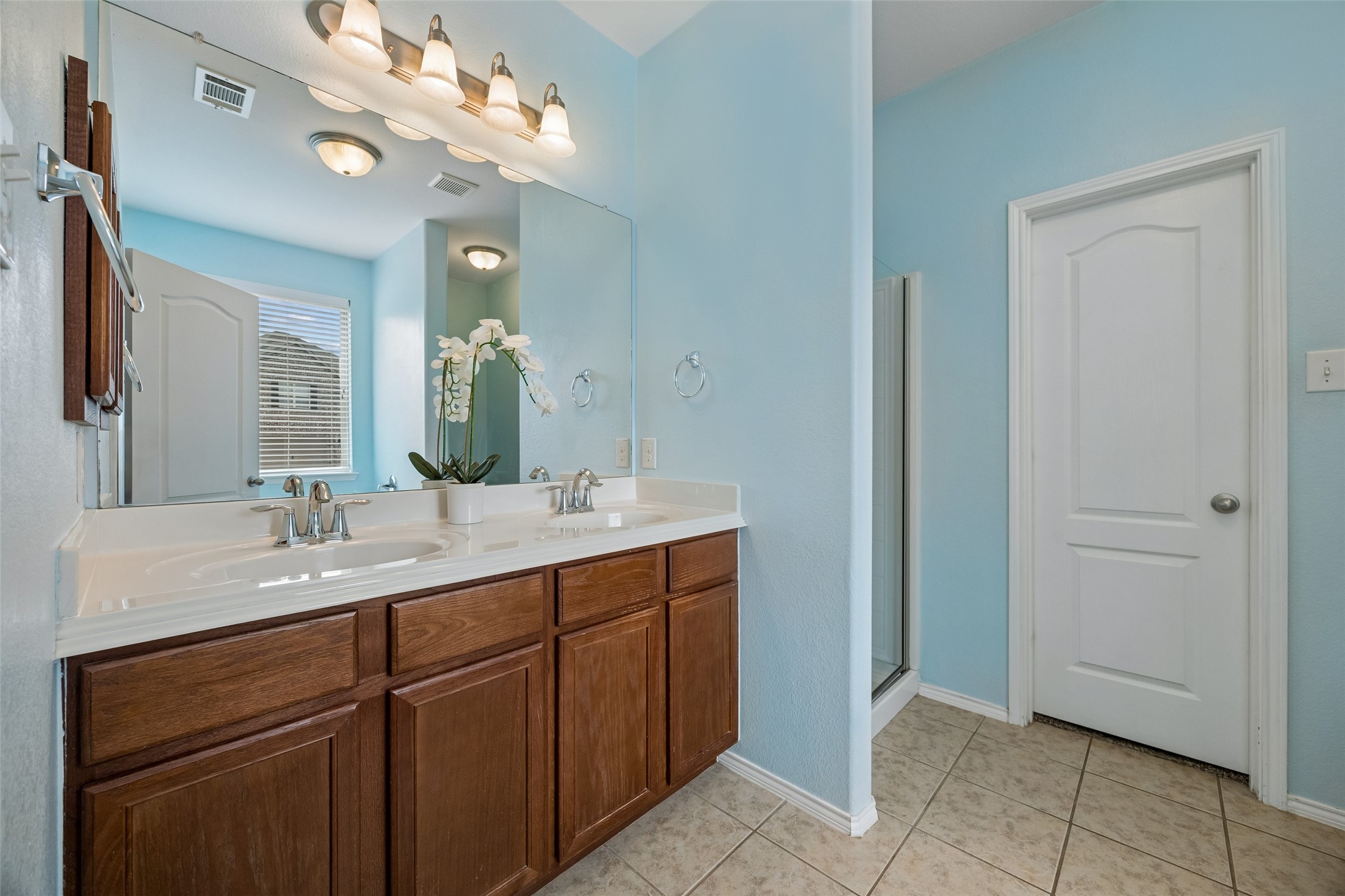1740 Oak Glen Drive