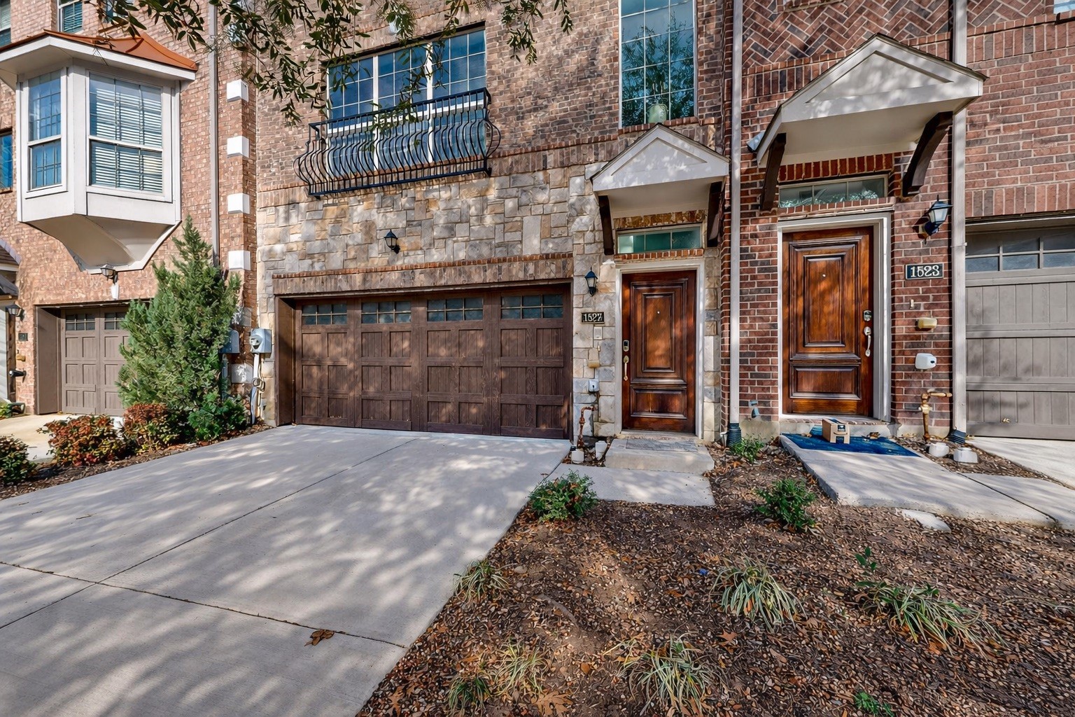1527 Biltmore Lane