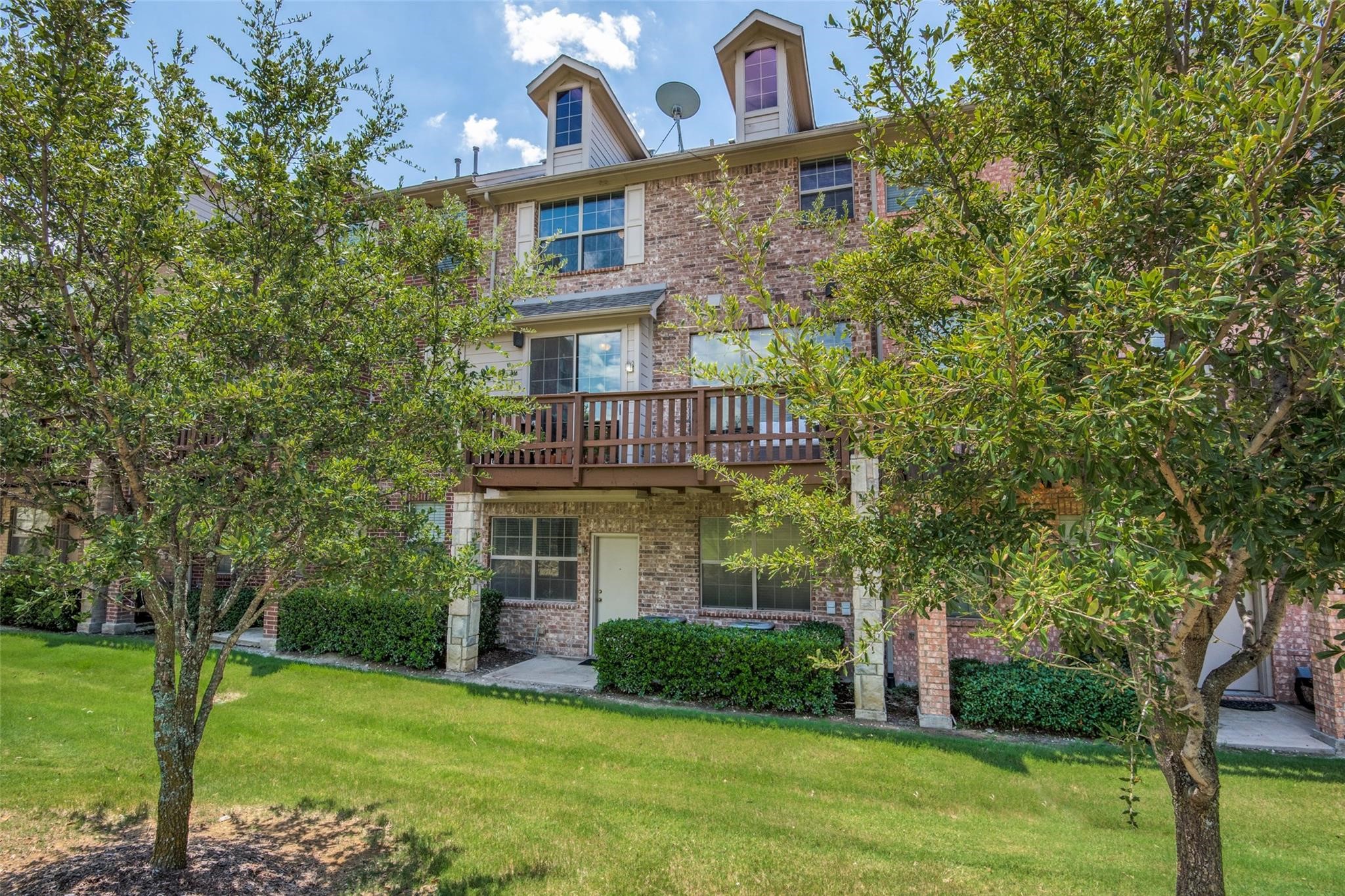 1527 Biltmore Lane