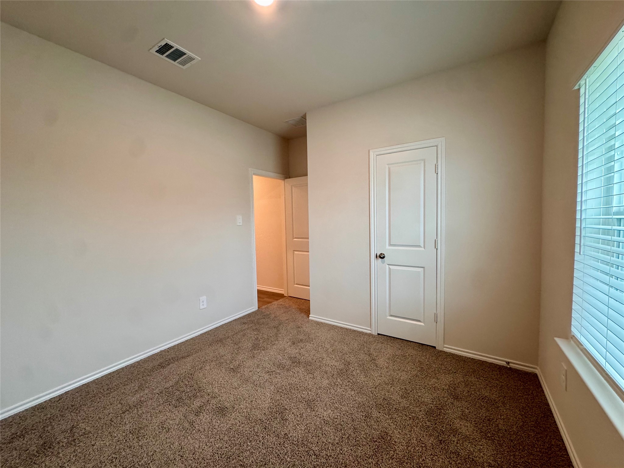 3917 Oakcrest Lane