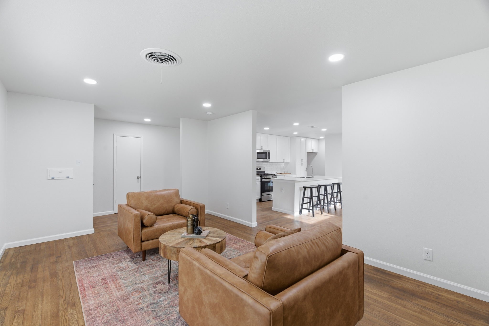 1333 Northlake Drive