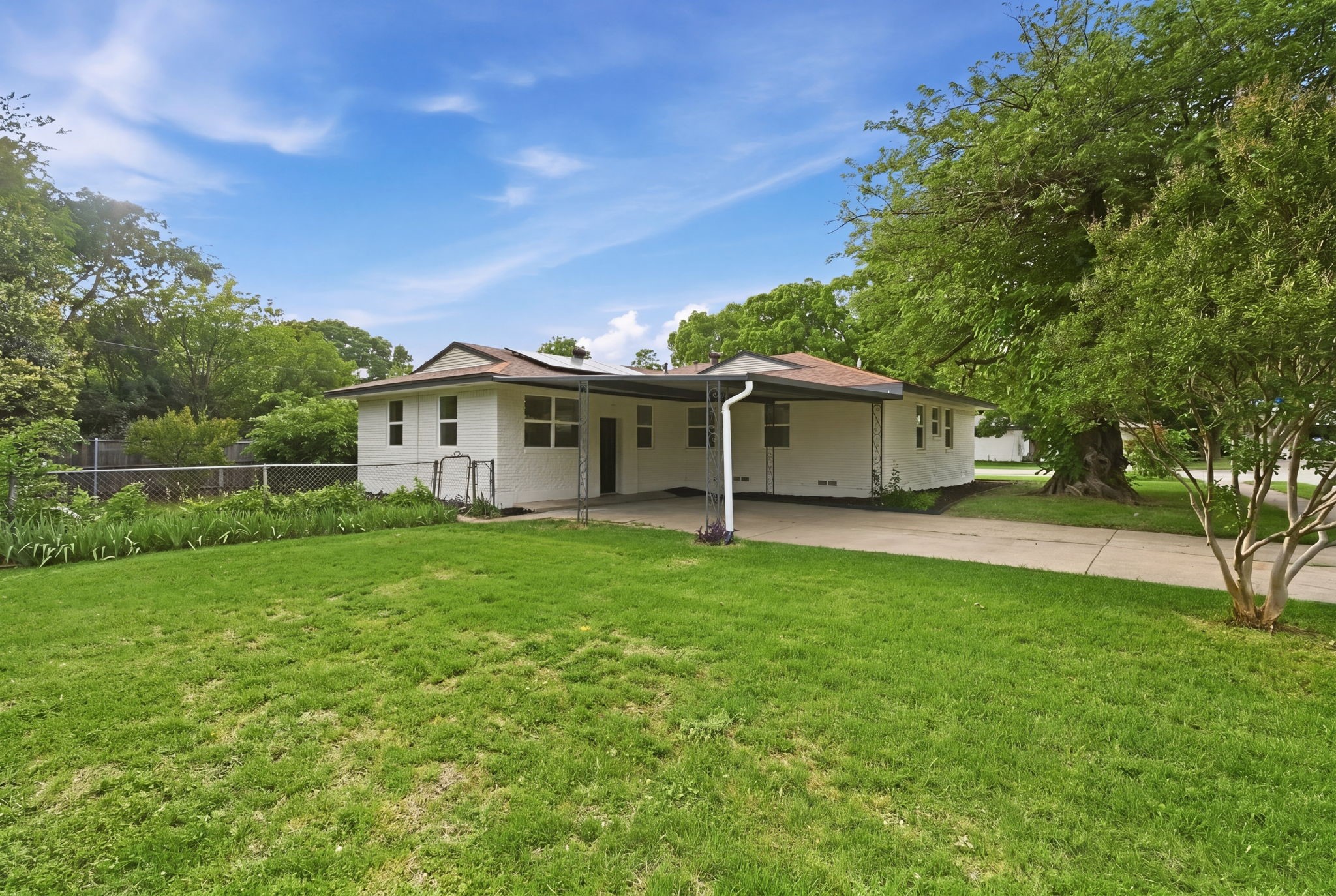 1333 Northlake Drive